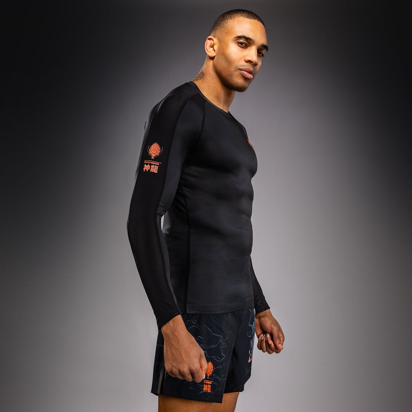 Venum Thunder Dragon Rashguard met lange mouwen – Zwart/Grijs/Koper