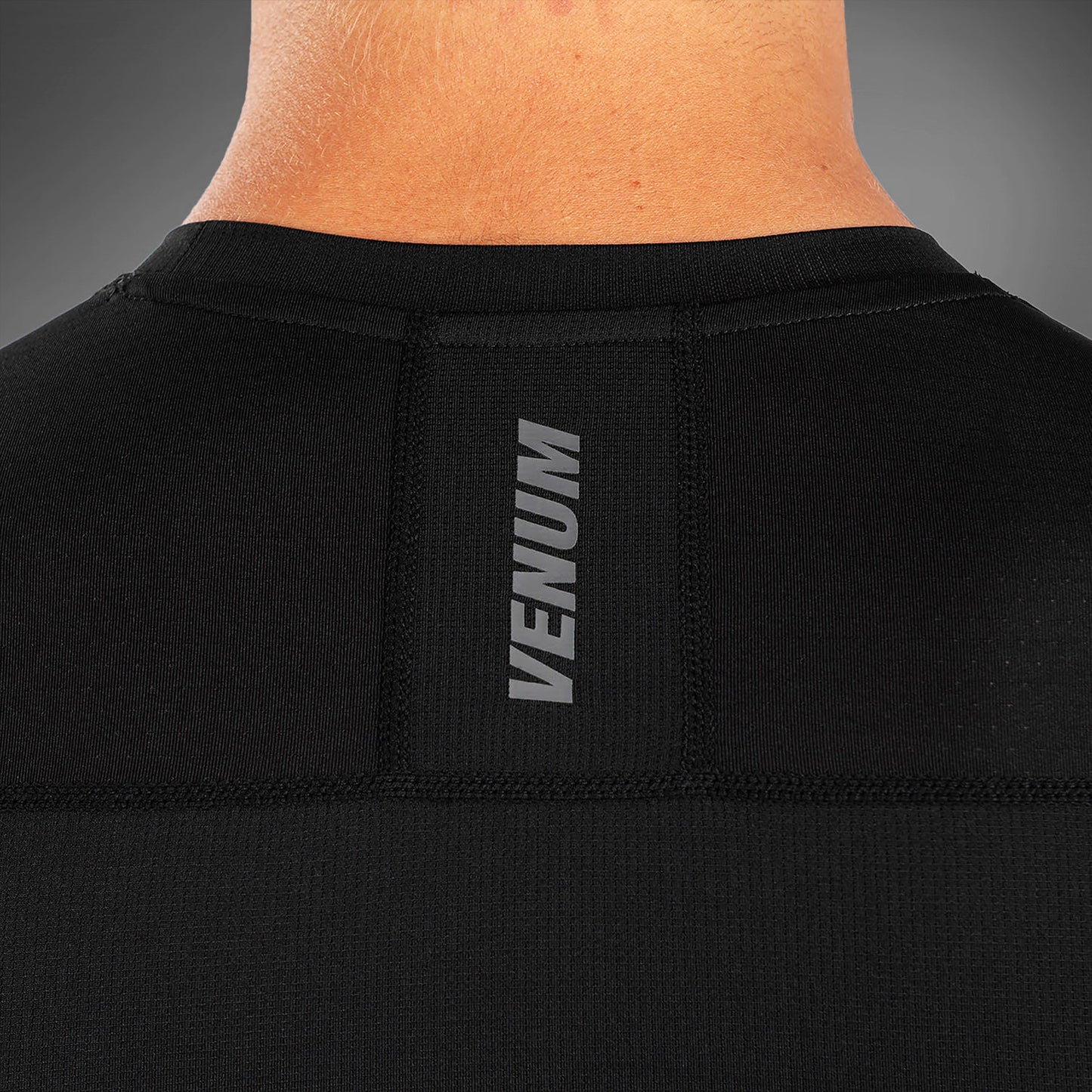Venum G-Fit Air Rashguard korte mouw - zwart