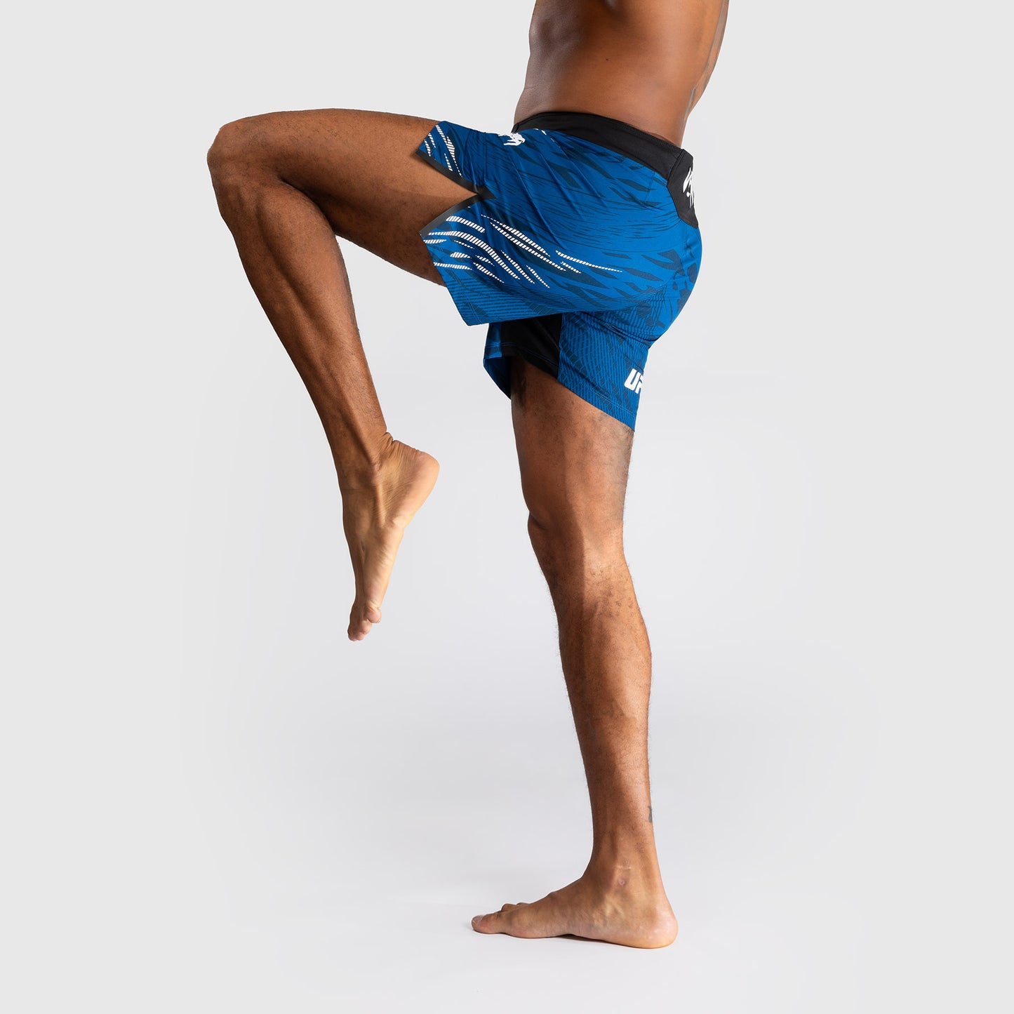 UFC Fusion by Venum Personalized Authentic Fight Night Fight Shorts voor Heren - Kort Fit - Blauw