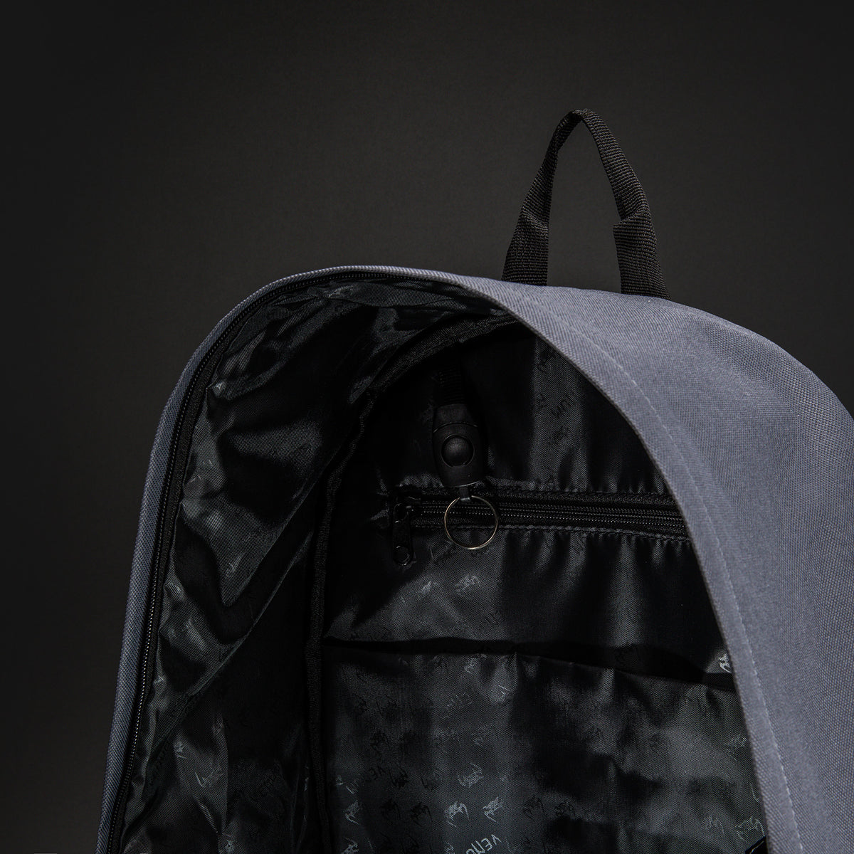 Venum Essential Rugzak (24 L) - Grijs/Zwart
