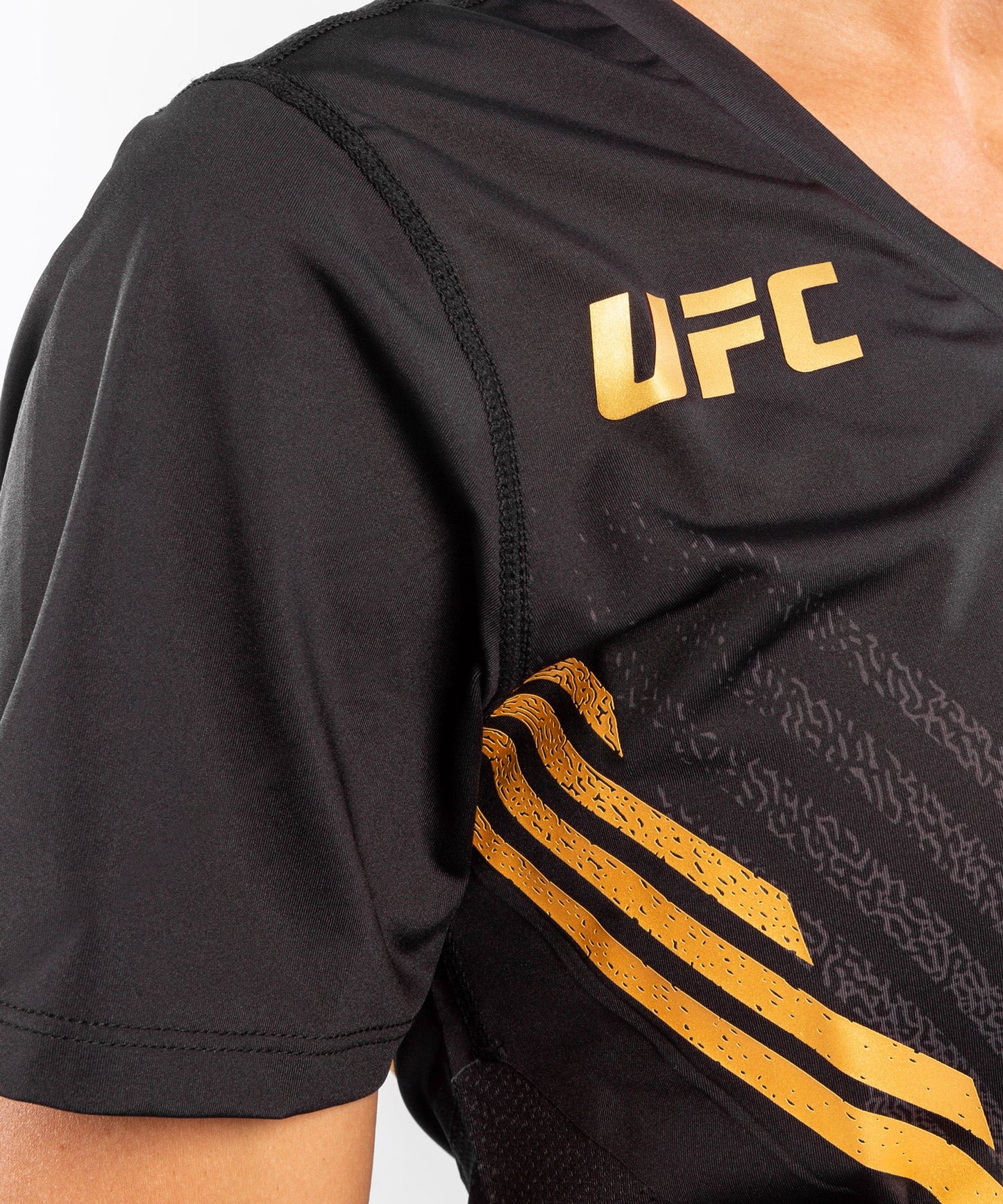 UFC Venum Fighters Authentic Fight Night Walkout Damesshirt - Champion