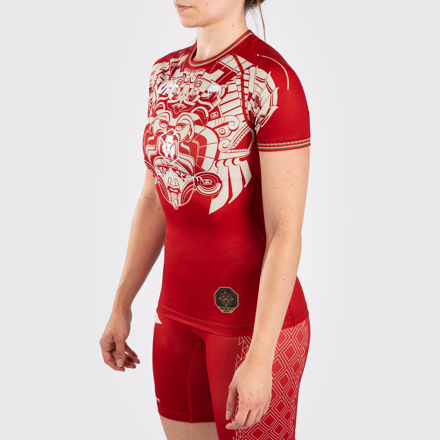 Noche UFC by Venum Authentic Fight Night Performance Rashguard met korte mouwen voor dames, rood