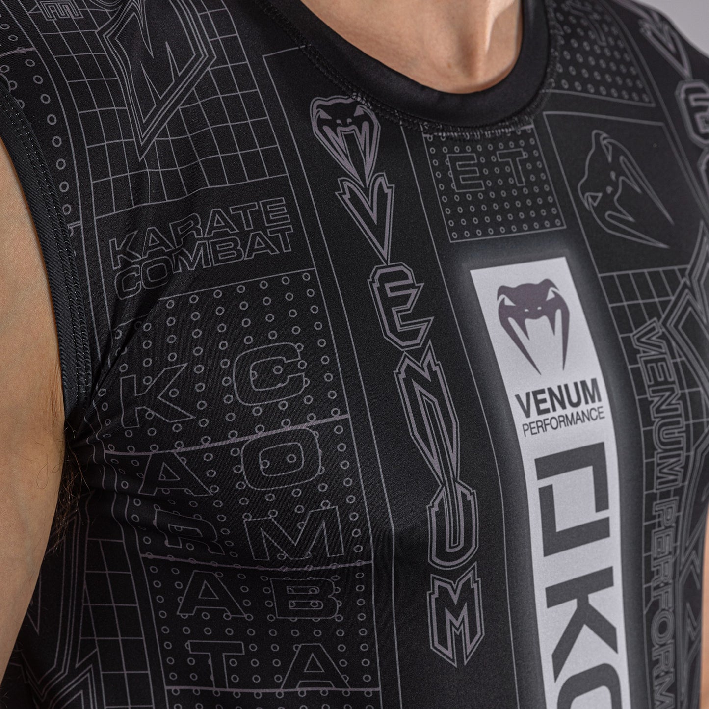 Karate Combat by Venum Dry Tech Tanktop – Zwart/Grijs