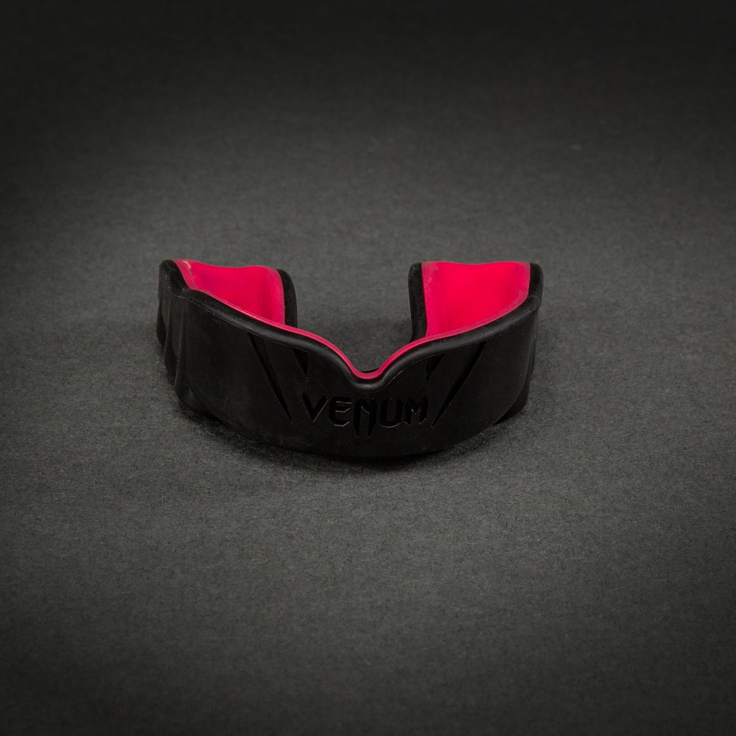 Venum Challenger Gebitsbeschermer – Zwart/Framboos