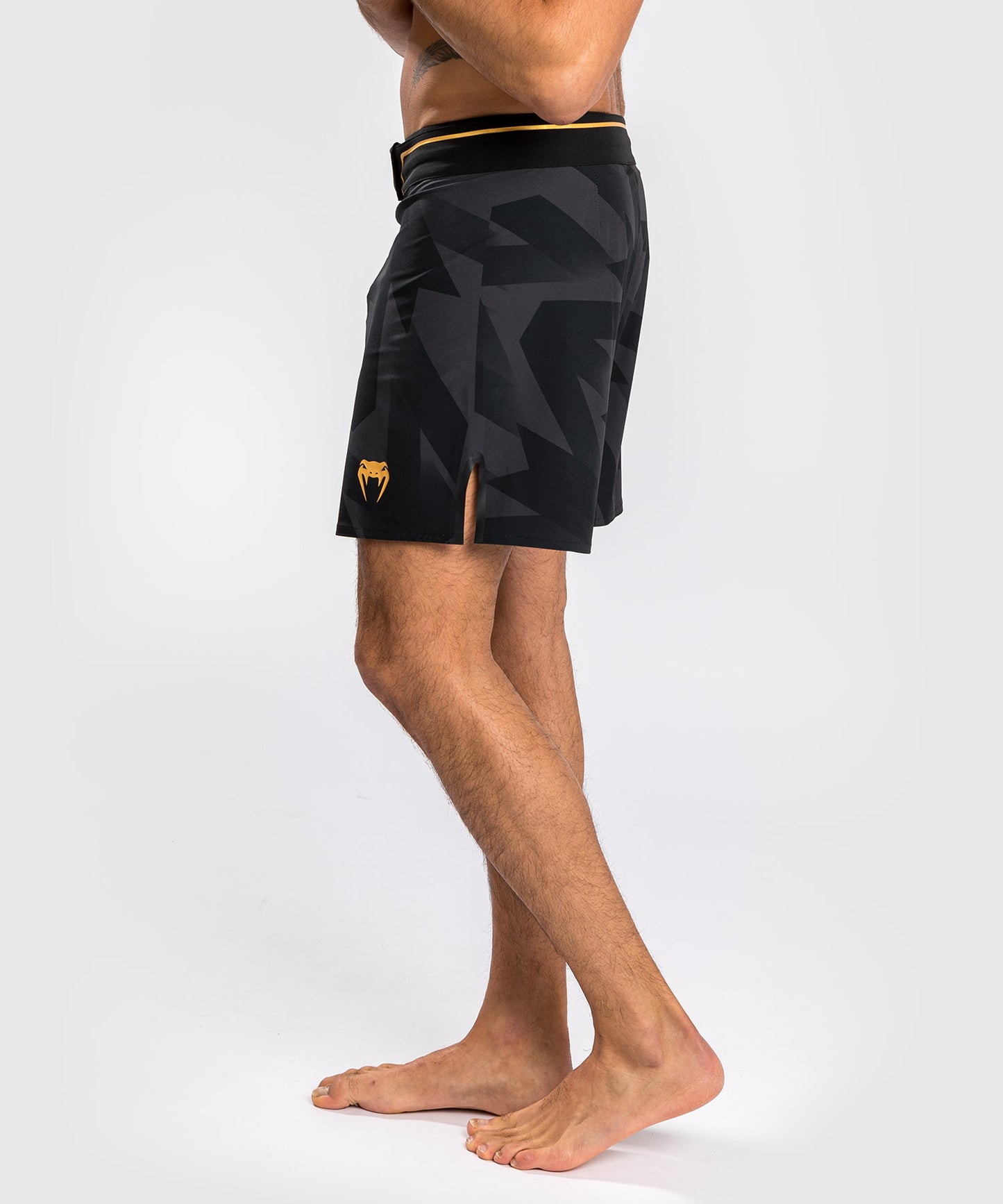 Venum Razor MMA Shorts - Zwart/Goud