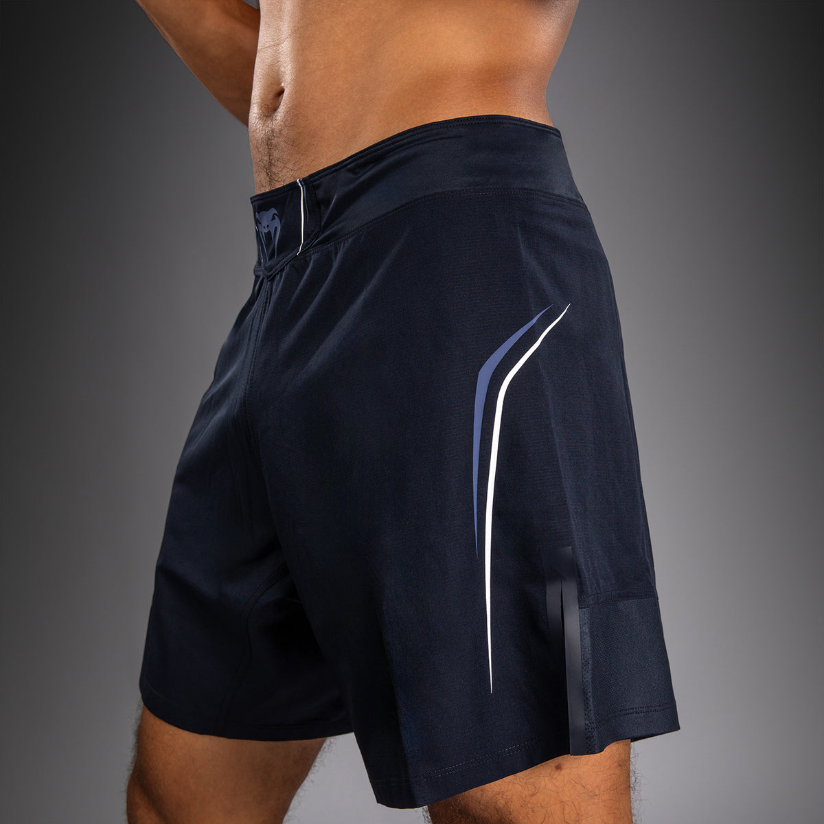 Venum G-Core Fightshorts - Marineblauw/Wit