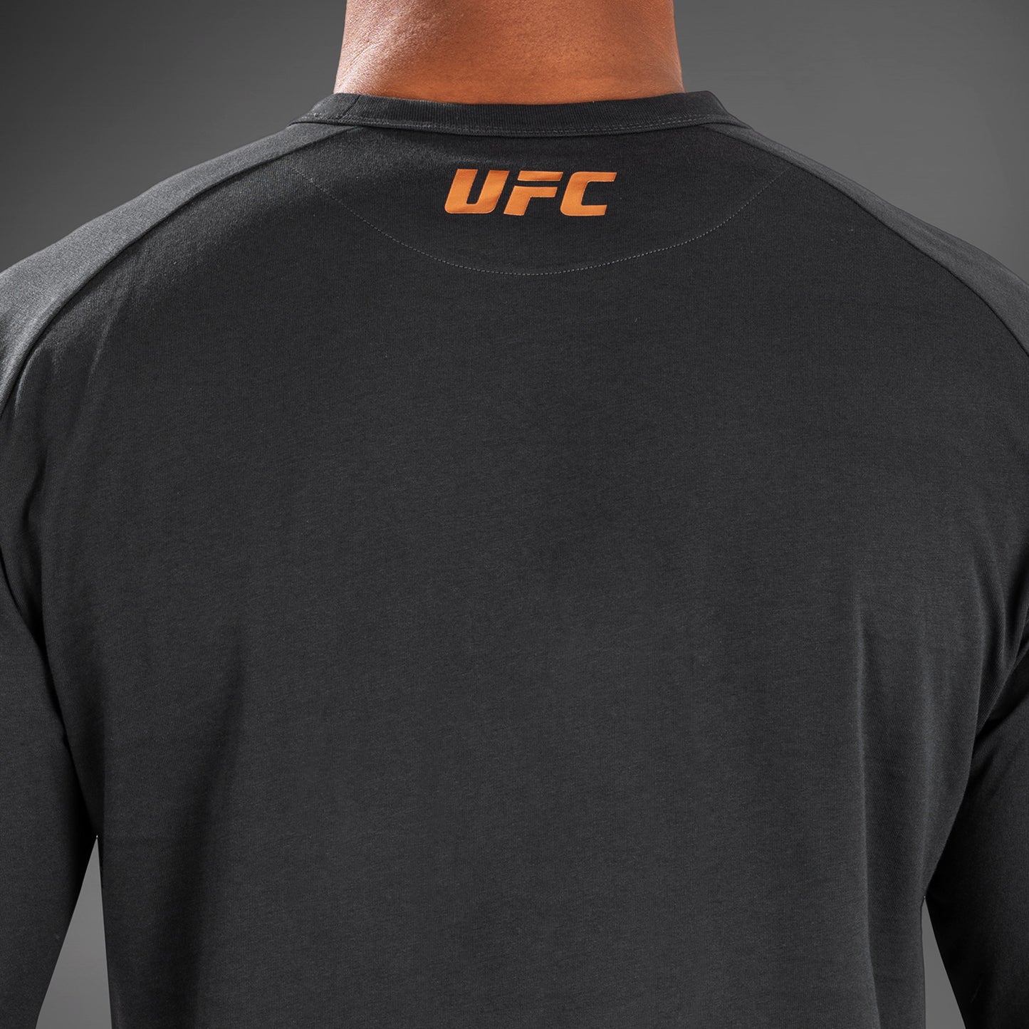 UFC Adrenaline By Venum Fight Week Heren T-Shirt Met Lange Mouwen - Charcoal Grey