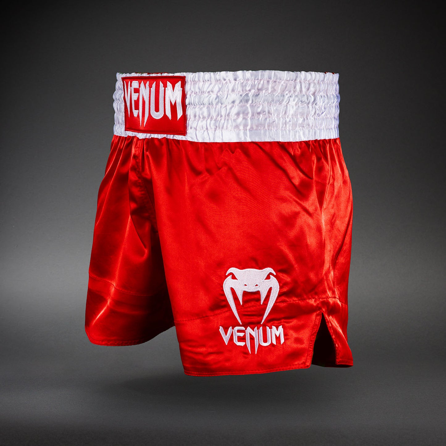 Venum Classic Muay Thai Shorts – Rood