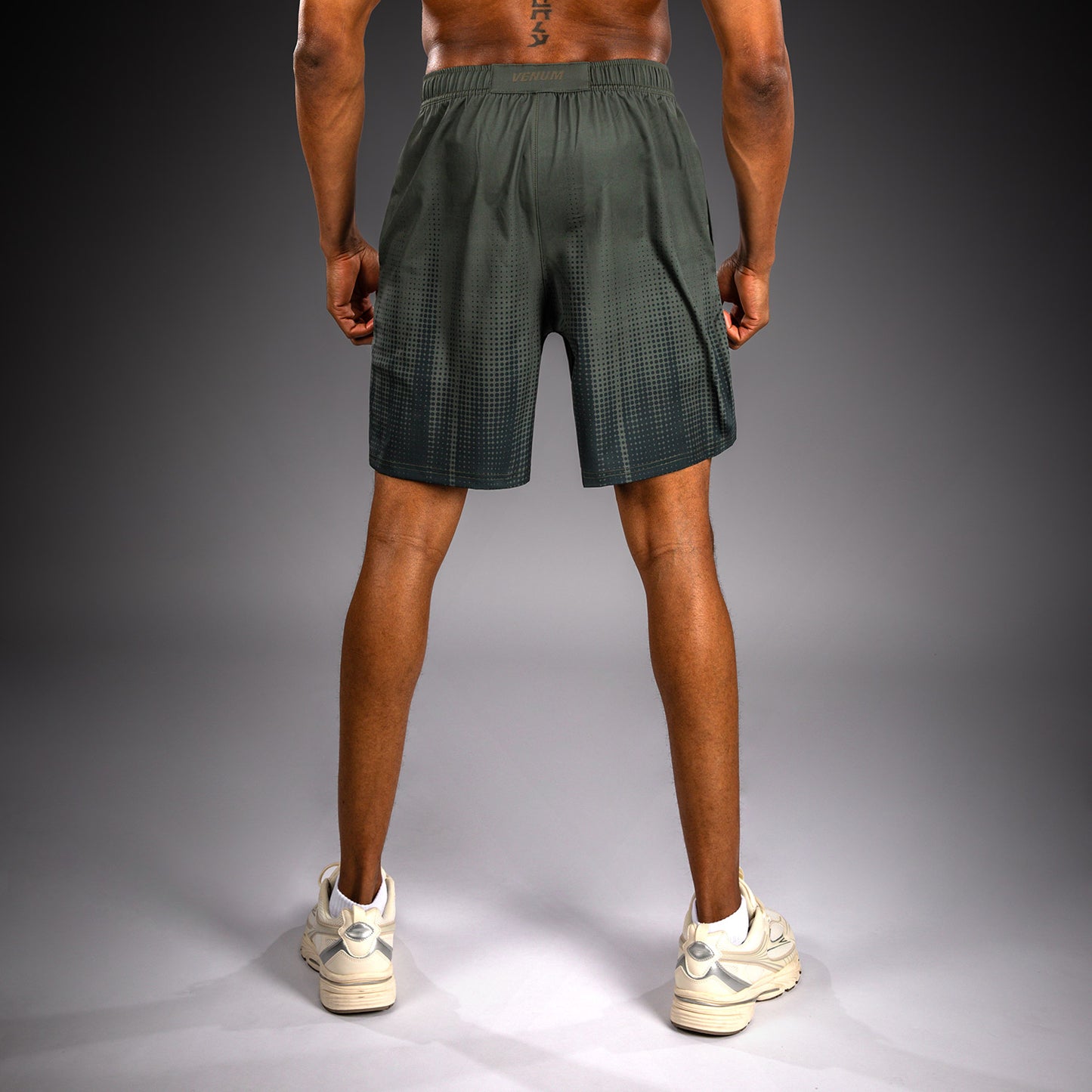 Venum Stealth Trainingshorts – Kaki/Donkergroen