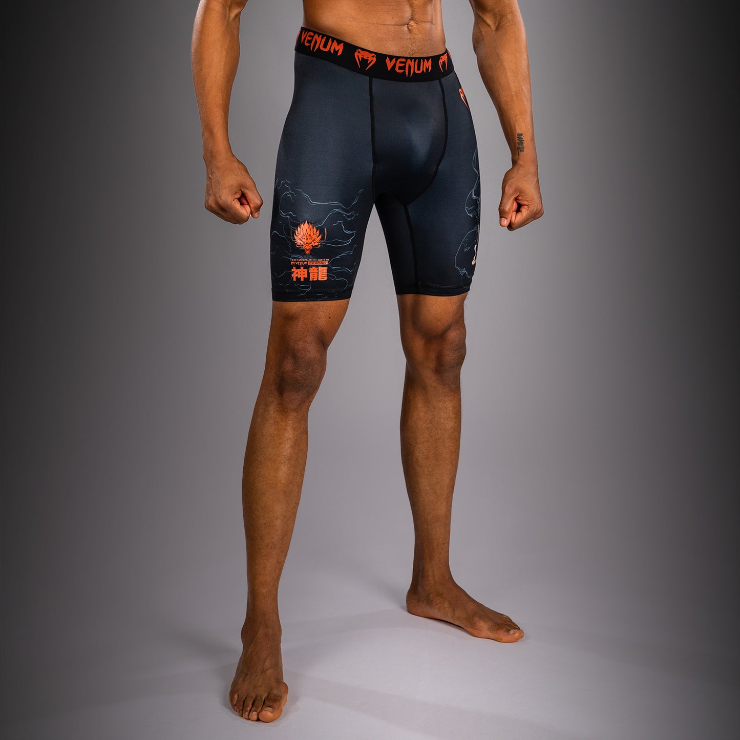 Venum Thunder Dragon Compressieshort – Zwart/Grijs/Koper