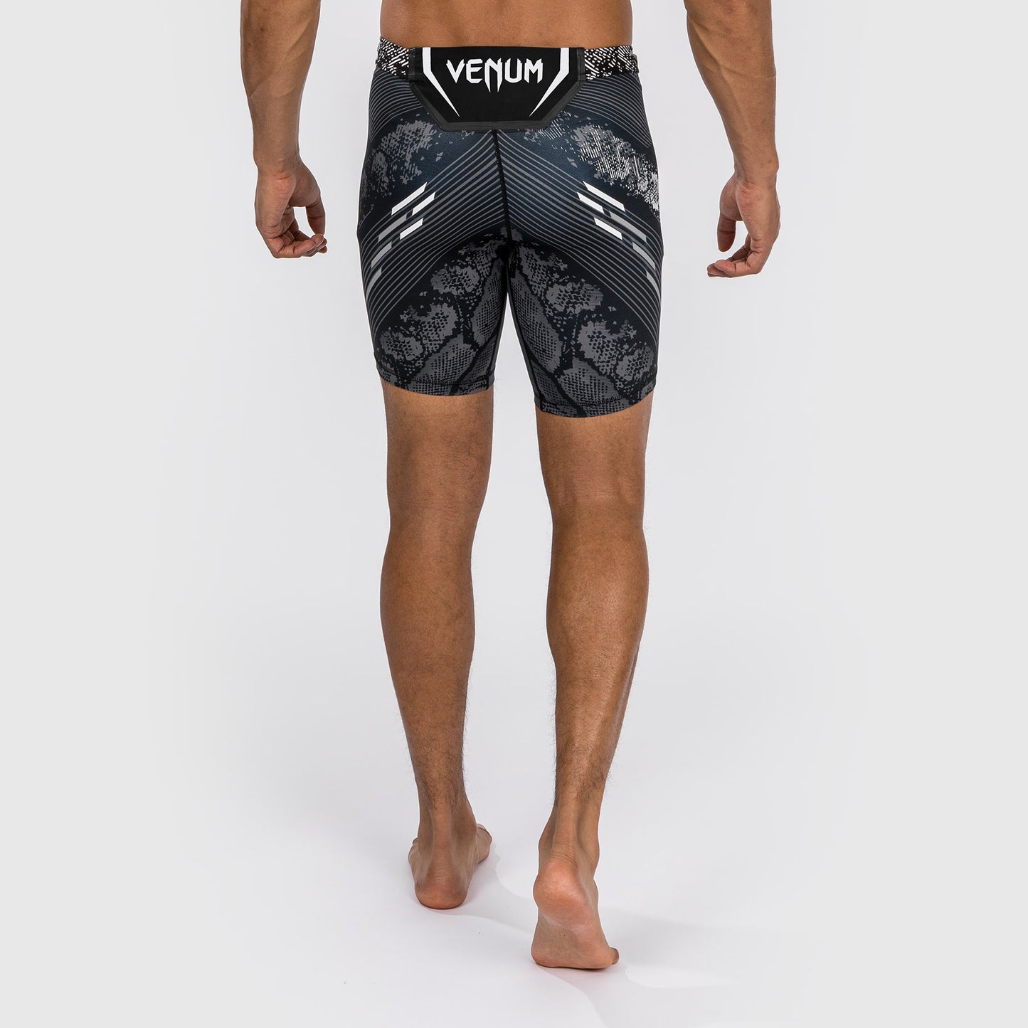 UFC Adrenaline by Venum Authentic Fight Night Heren Vale Tudo Short - Zwart