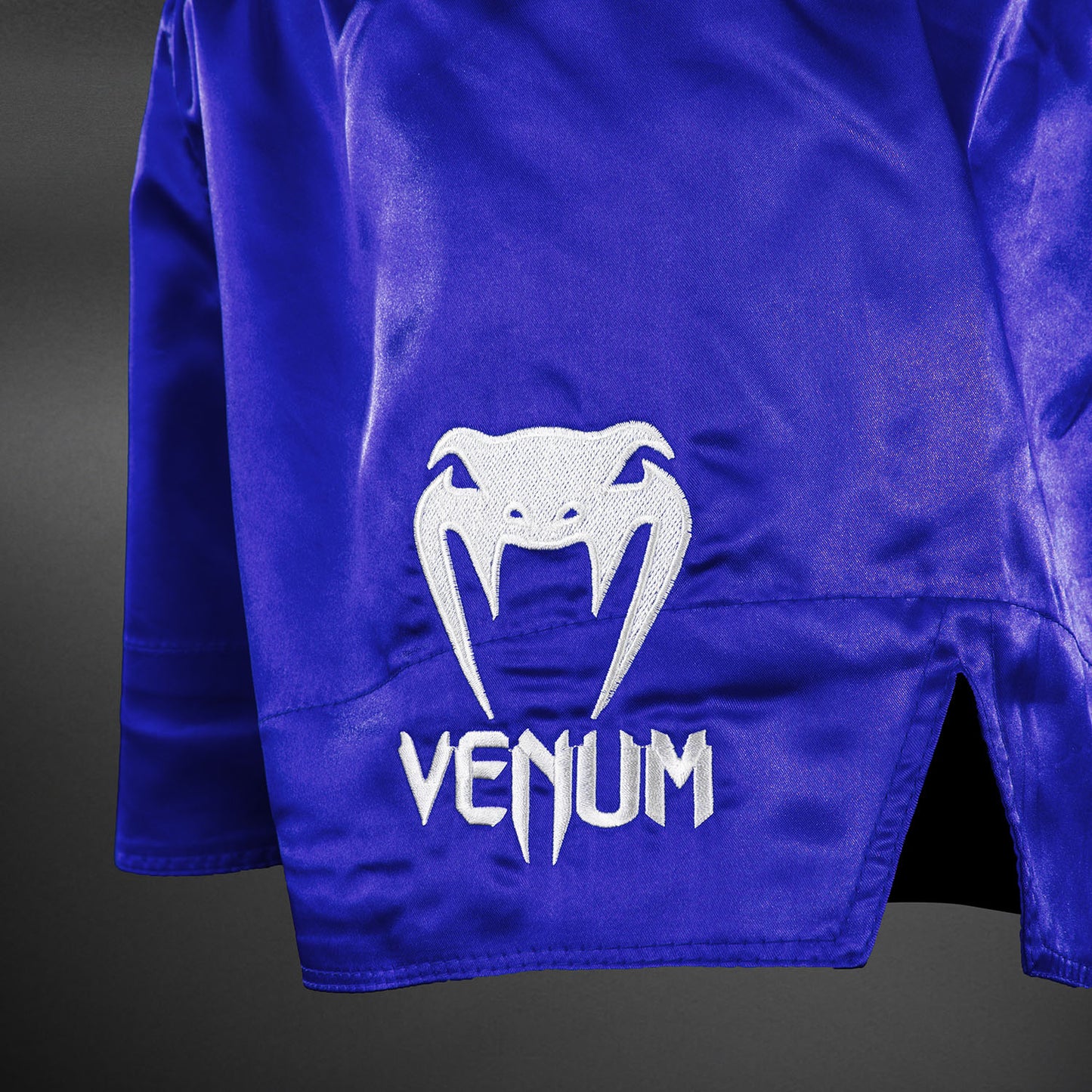 Venum Classic Muay Thai Shorts – Blauw