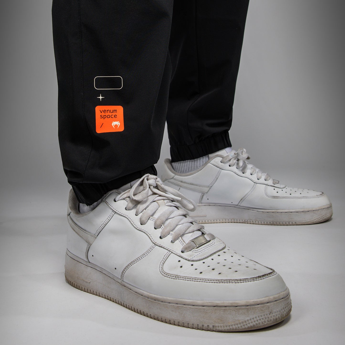 Venum Eclipse Joggers – Zwart/Ivoor