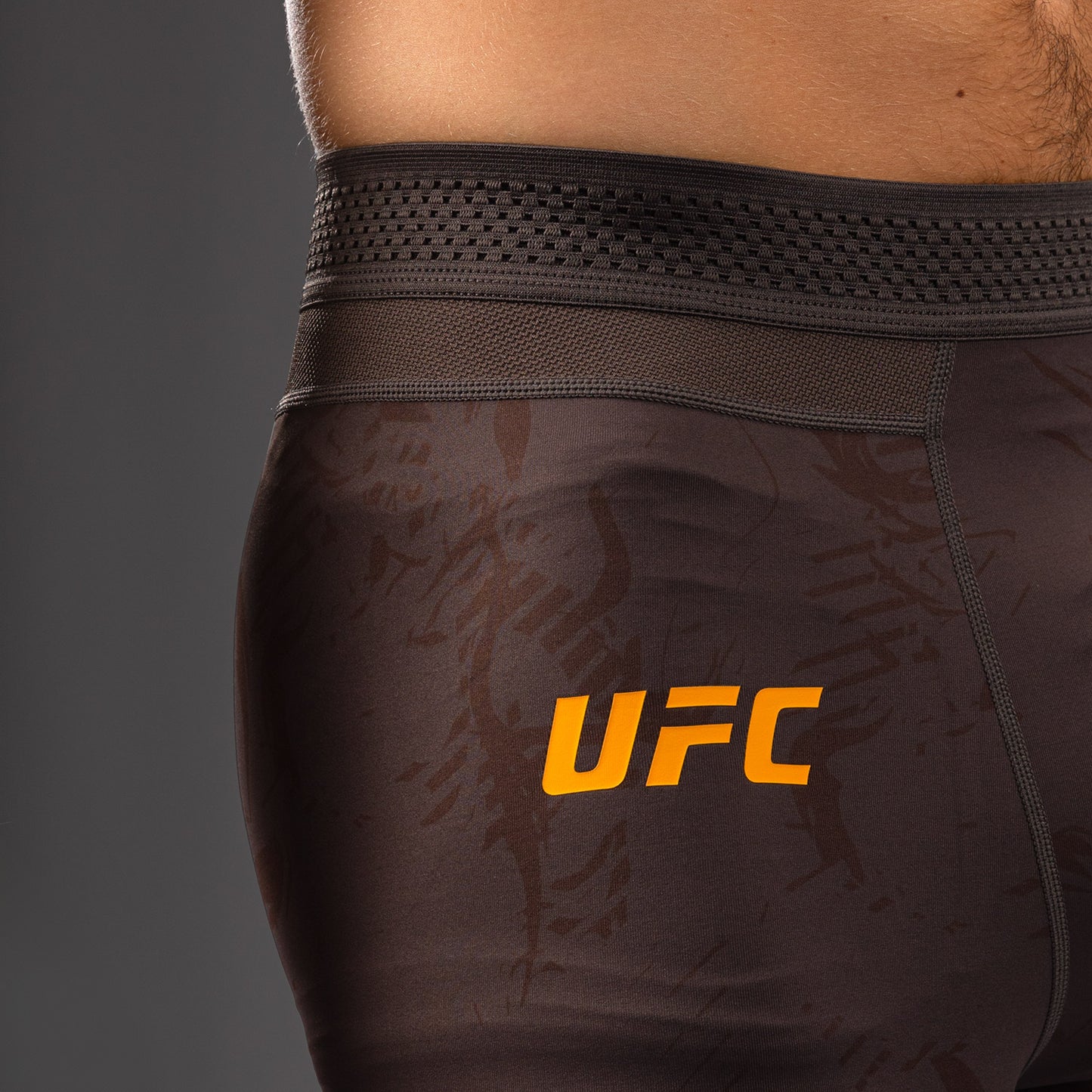UFC Fusion by Venum Fight Week Performance Leggings voor Heren - Earthen Brown