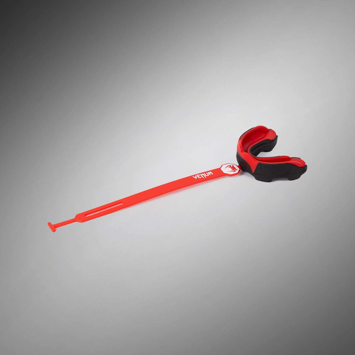 Venum Predator Bitbeschermer - Met bandje/Zonder bandje - Zwart/Rood