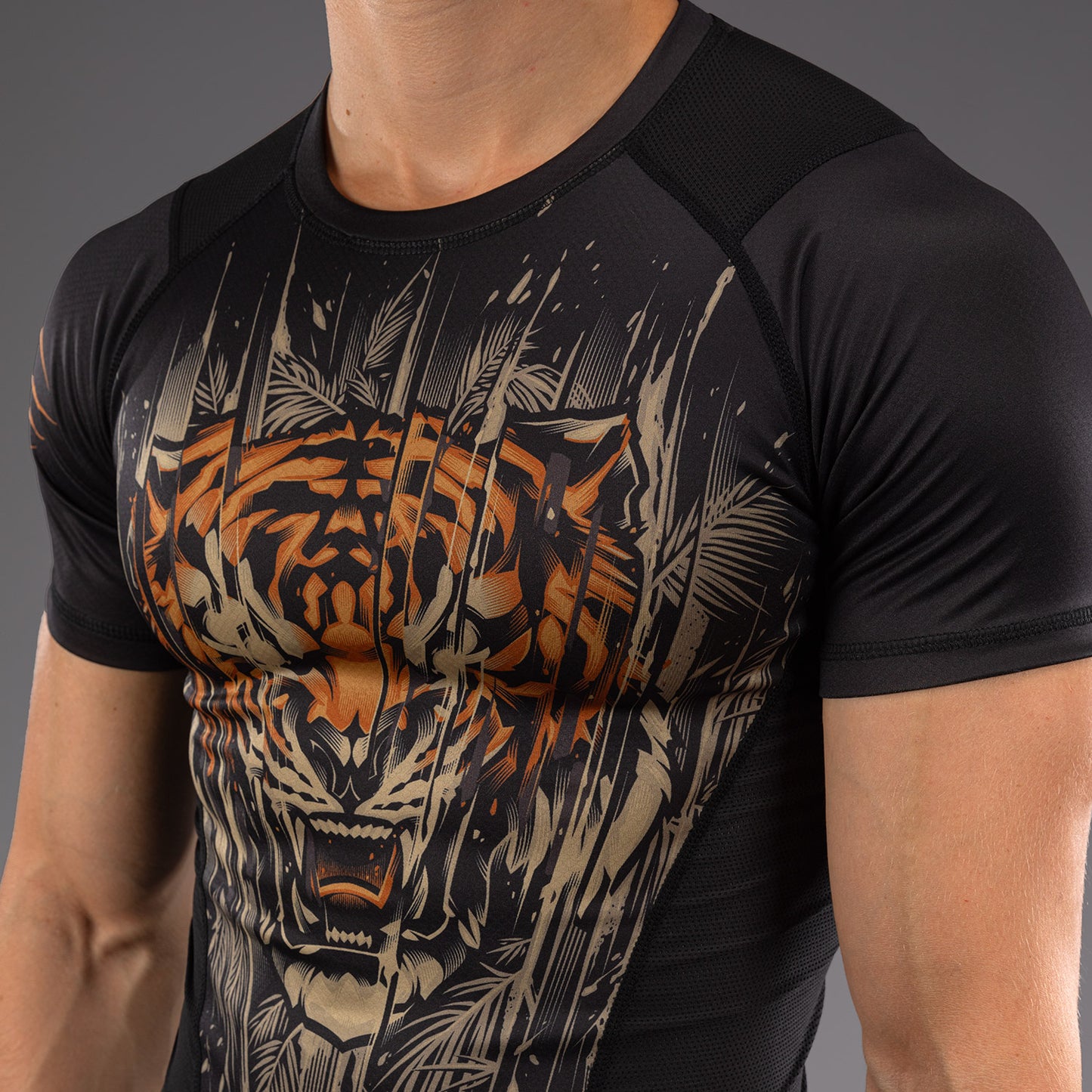 Venum Tiger Korte Mouw Rashguard - Zwart / Neon Oranje