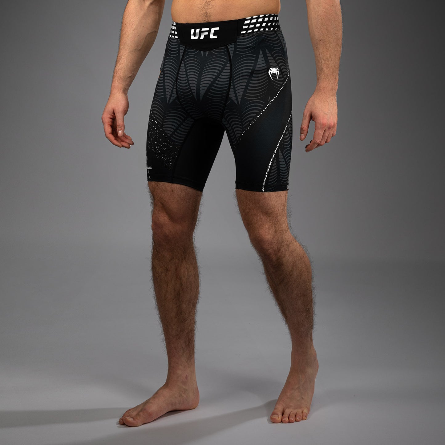 UFC Zenith by Venum Authentic Fight Night Vale Tudo Short Heren Personalized - Zwart