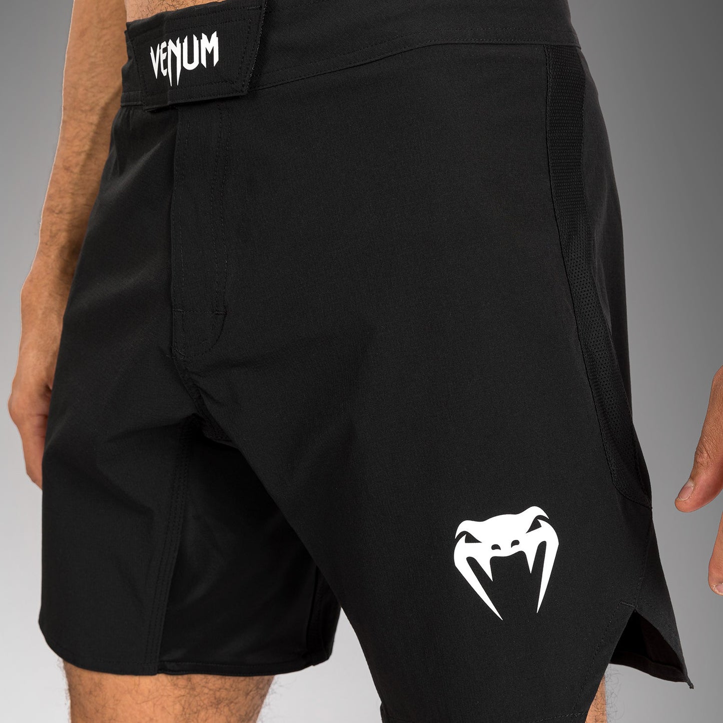 Venum Contender Heren gevechtsshort - Zwart/Wit