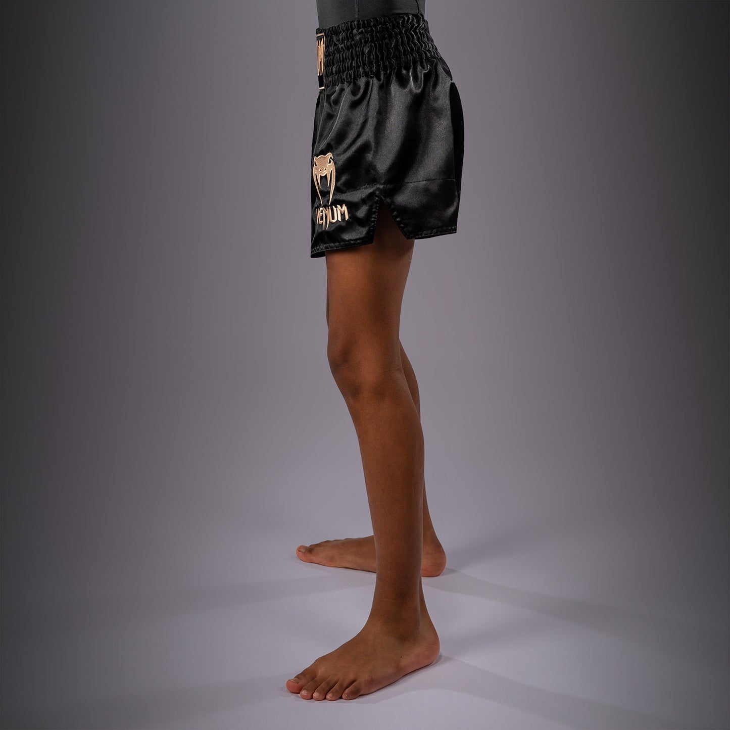Venum Classic Muay Thai Short voor kinderen – Zwart/Goud