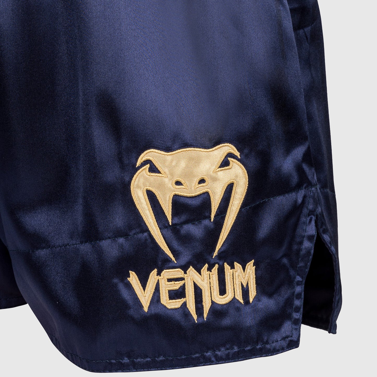 Venum Classic Muay Thai Shorts - Marineblauw/Goud