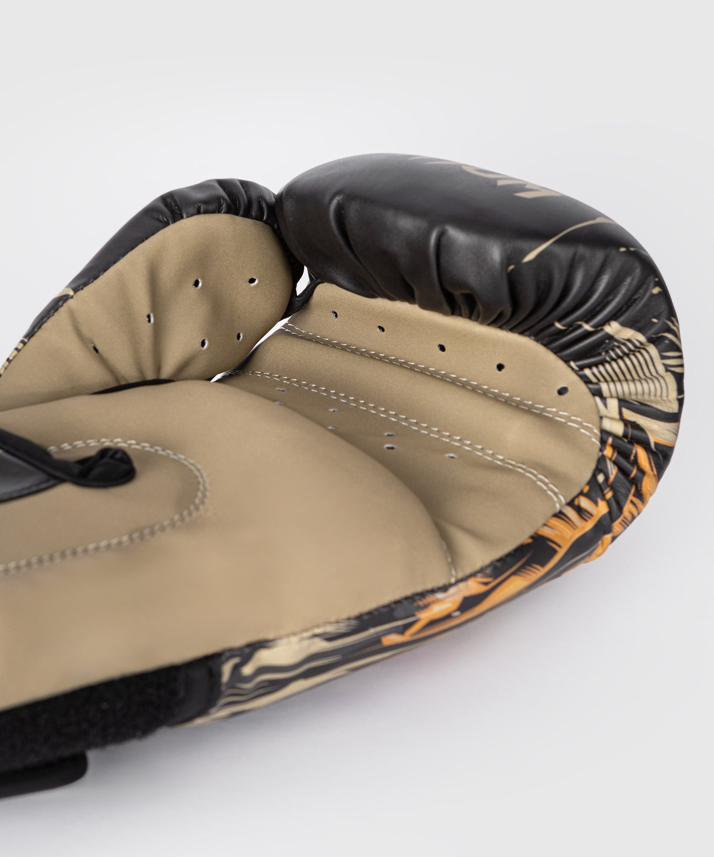 Venum Tiger Bokshandschoenen - Zwart / Neon Oranje