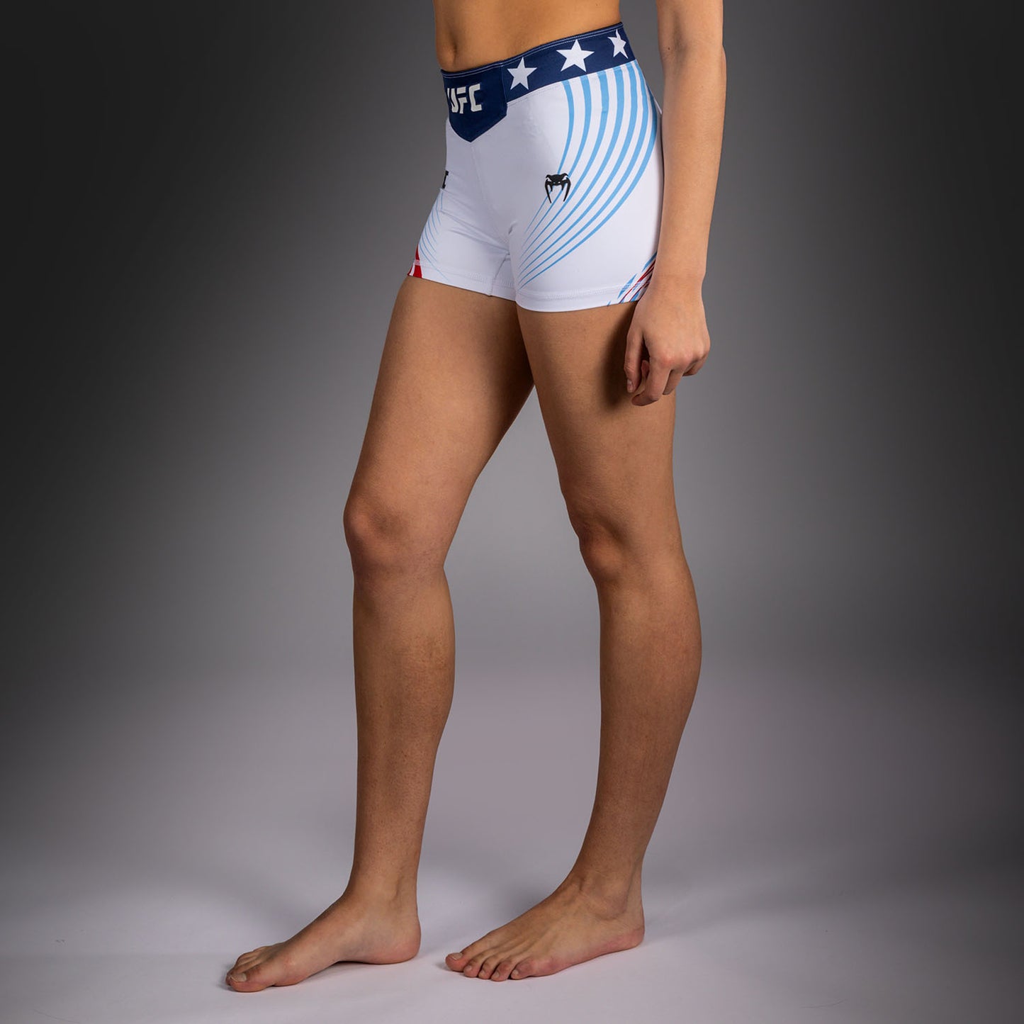 Official UFC Freedom 250 by Venum Authentic Vale Tudo Shorts Short Fit voor dames - Wit