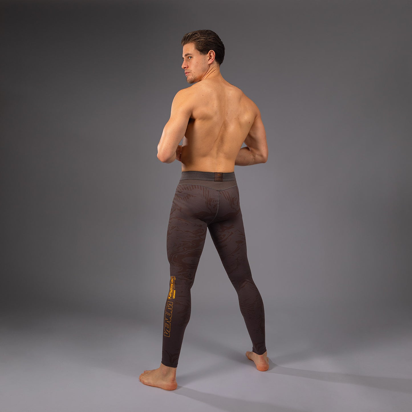 UFC Fusion by Venum Fight Week Performance Leggings voor Heren - Earthen Brown
