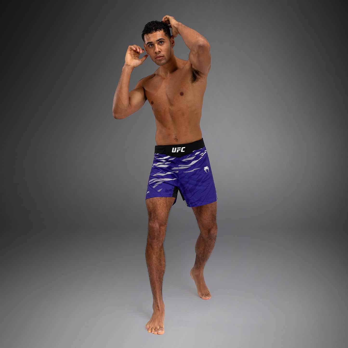 UFC Fusion by Venum Authentic Fight Night Fight Shorts voor Heren - Kort Fit - Paars
