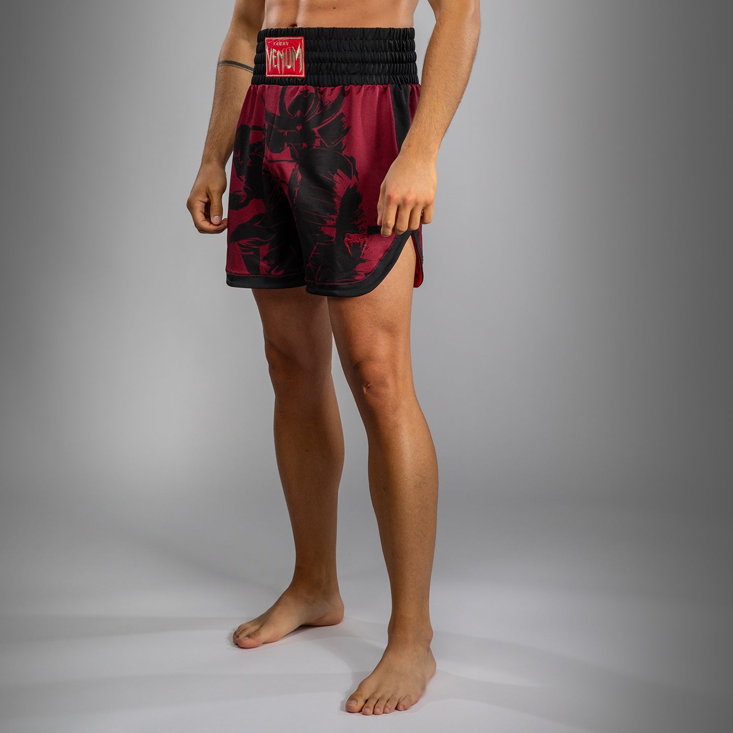 Venum x Assassin’s Creed Shadows Bokshorts voor Mannen - Bordeau/ Zwart
