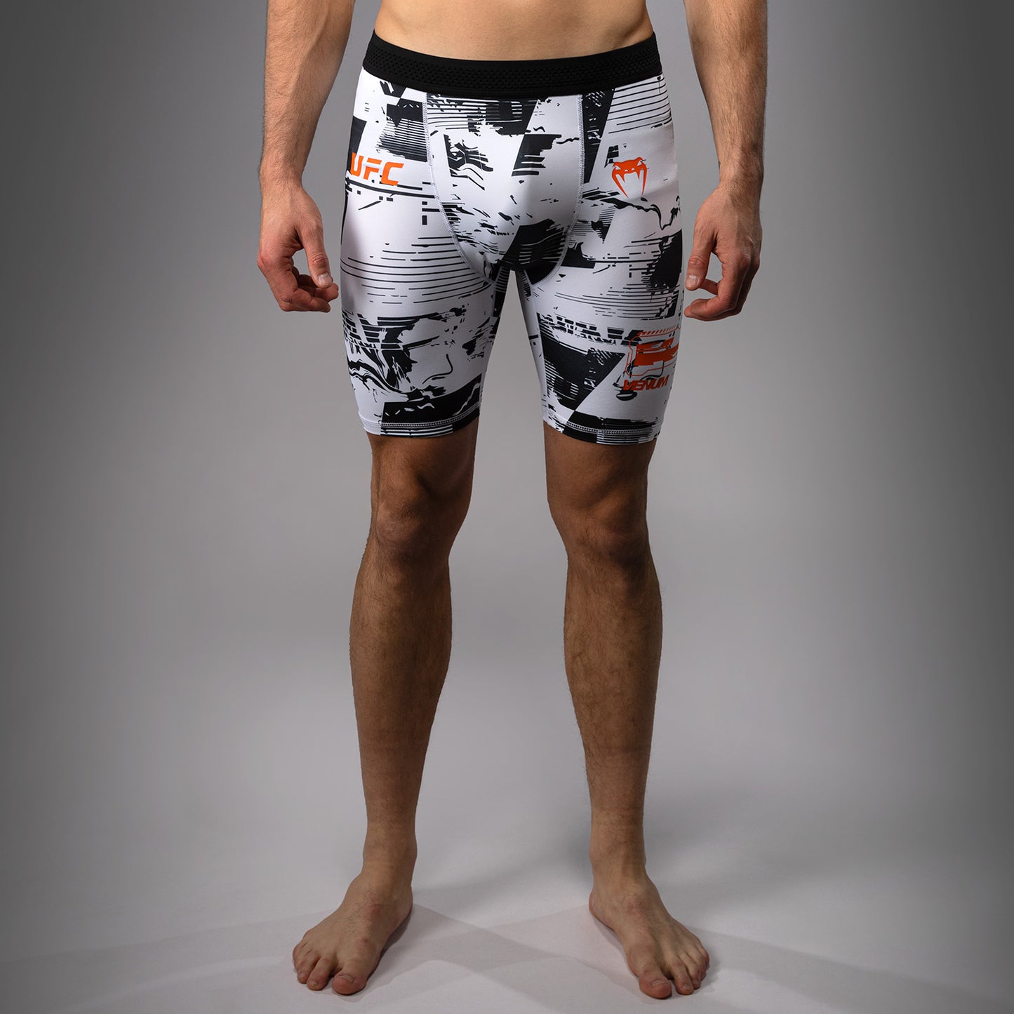 UFC Zenith by Venum Authentic Fight Week Performance Vale Tudo Short Heren - Wit