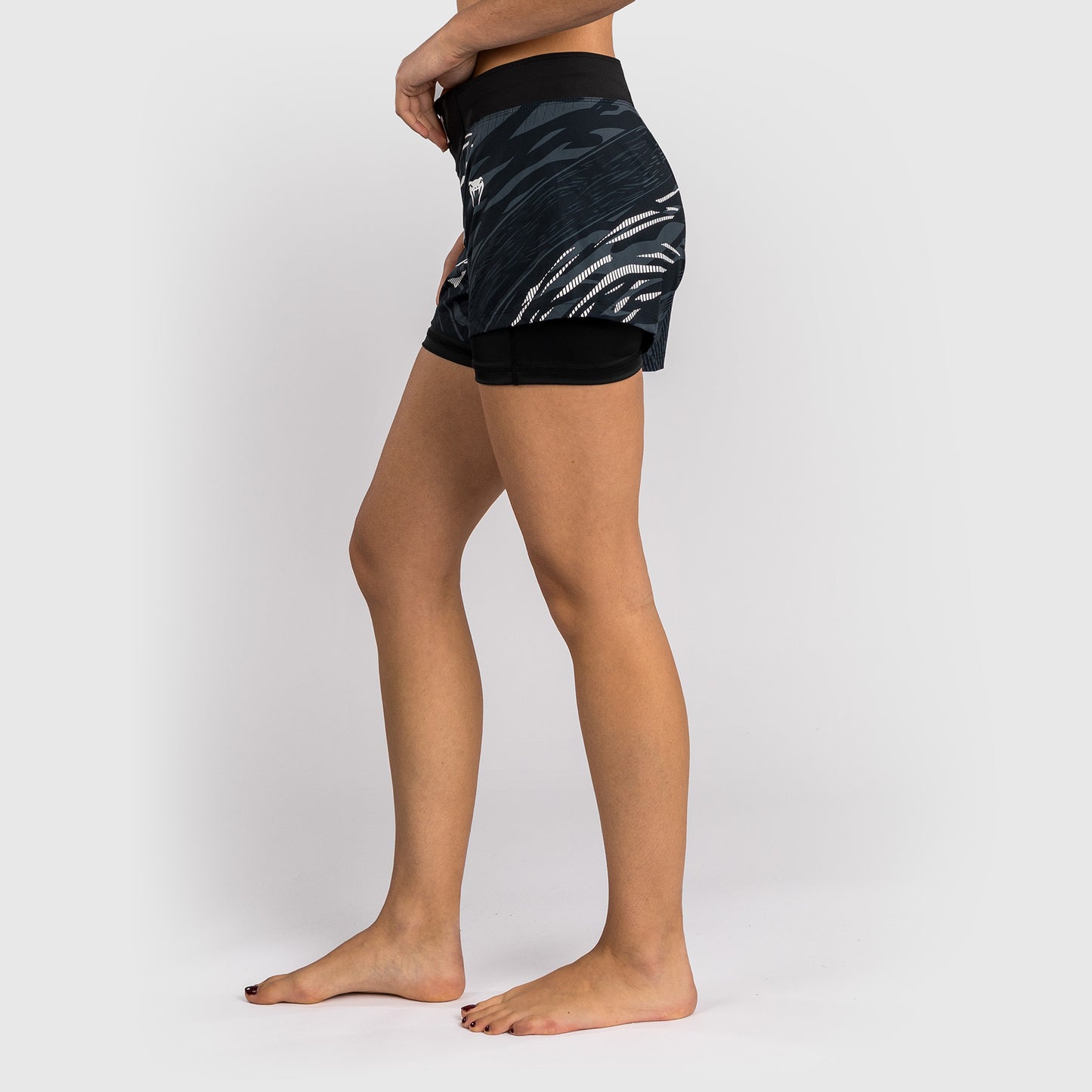 UFC Fusion by Venum Personalized Authentic Fight Night Fight Shorts voor Dames - Zwart