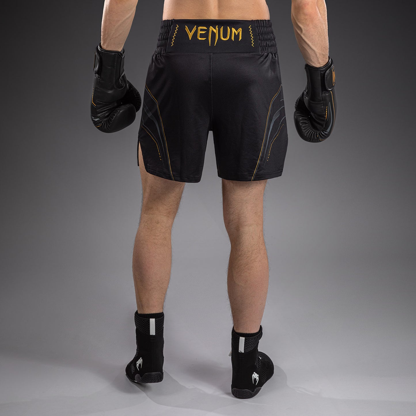 Venum Streamline Boksshort – Zwart/Goud