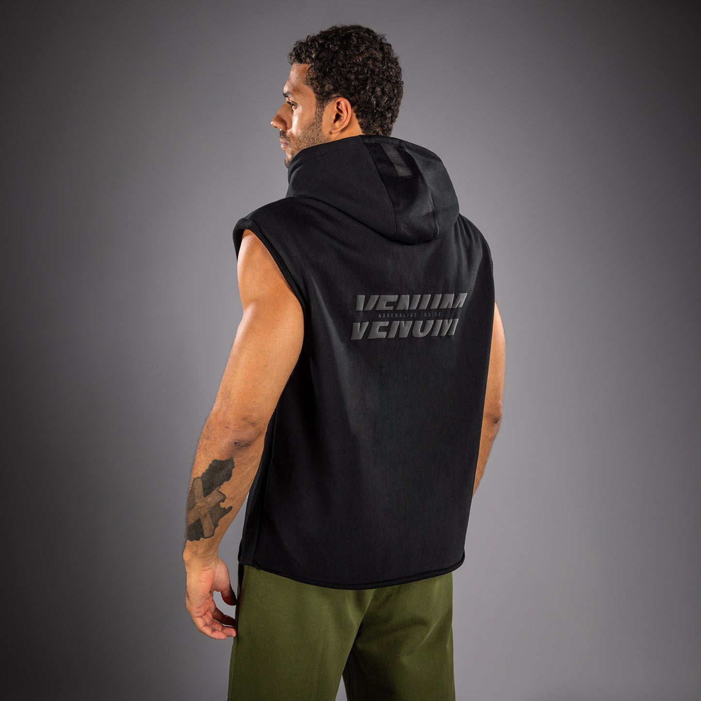 Venum Divide Mouwloos Hoodie - Zwart