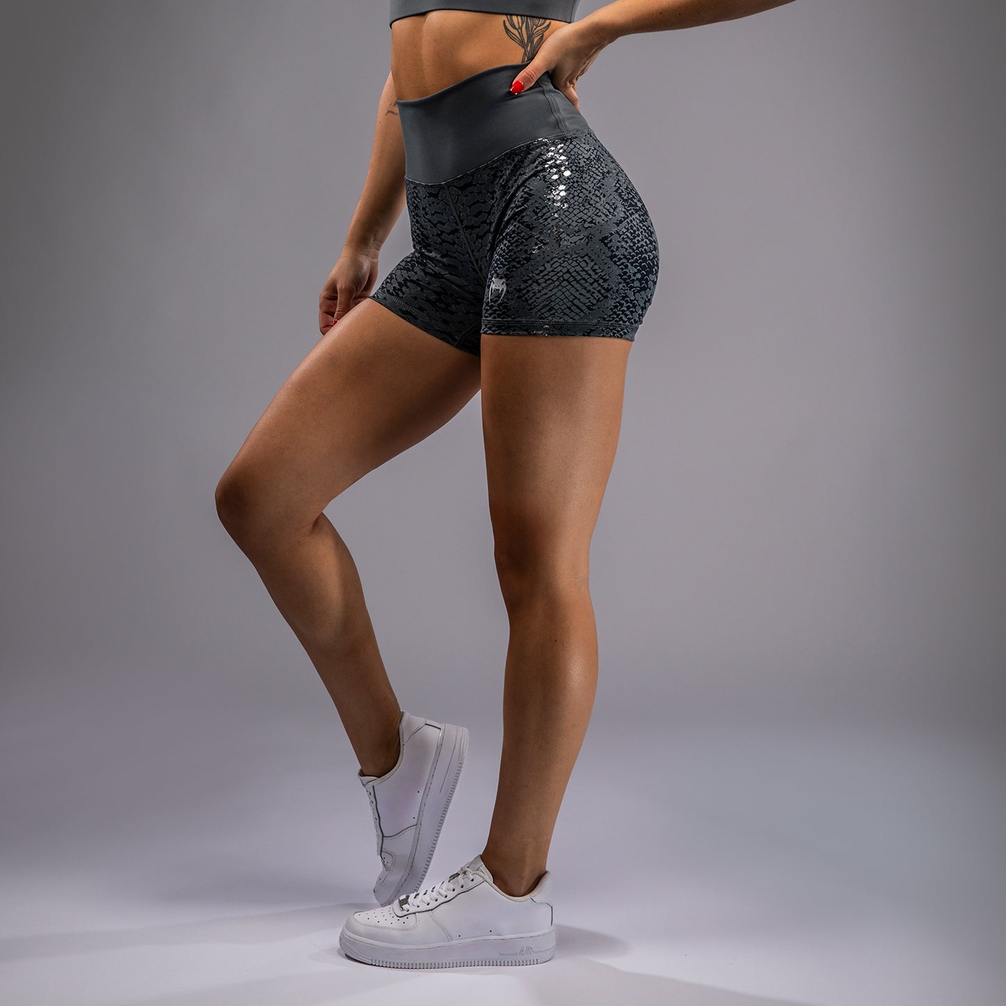 Venum Amazonia Dames Compressie Shorts - Donkergrijs