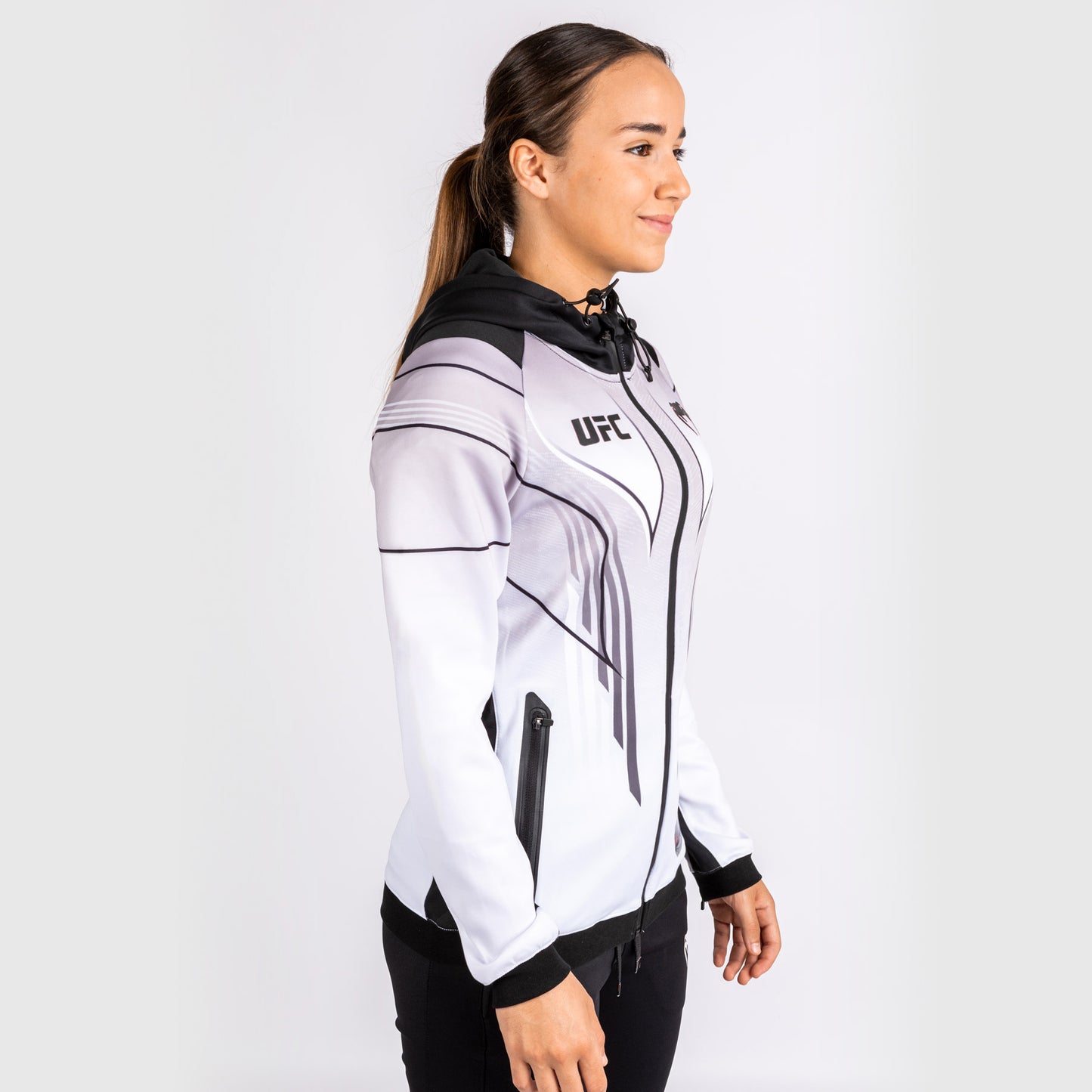 UFC Venum Gepersonaliseerde Authentic Fight Night 2.0 Vrouwen Walkout Hoodie - Wit