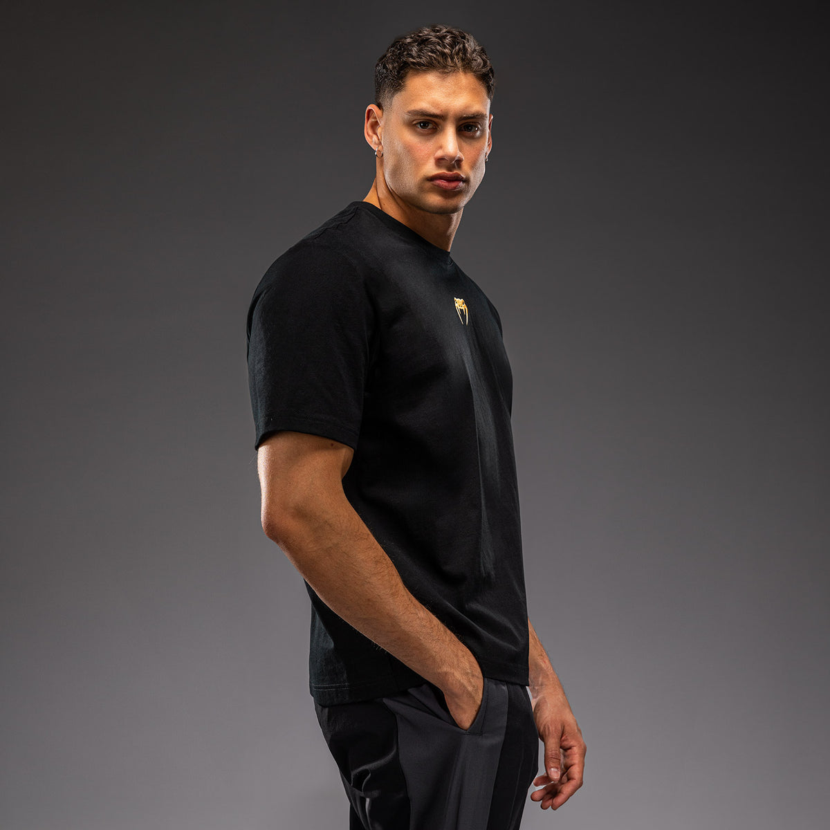 Venum Essential Katoenen T-shirt - Zwart/Goud