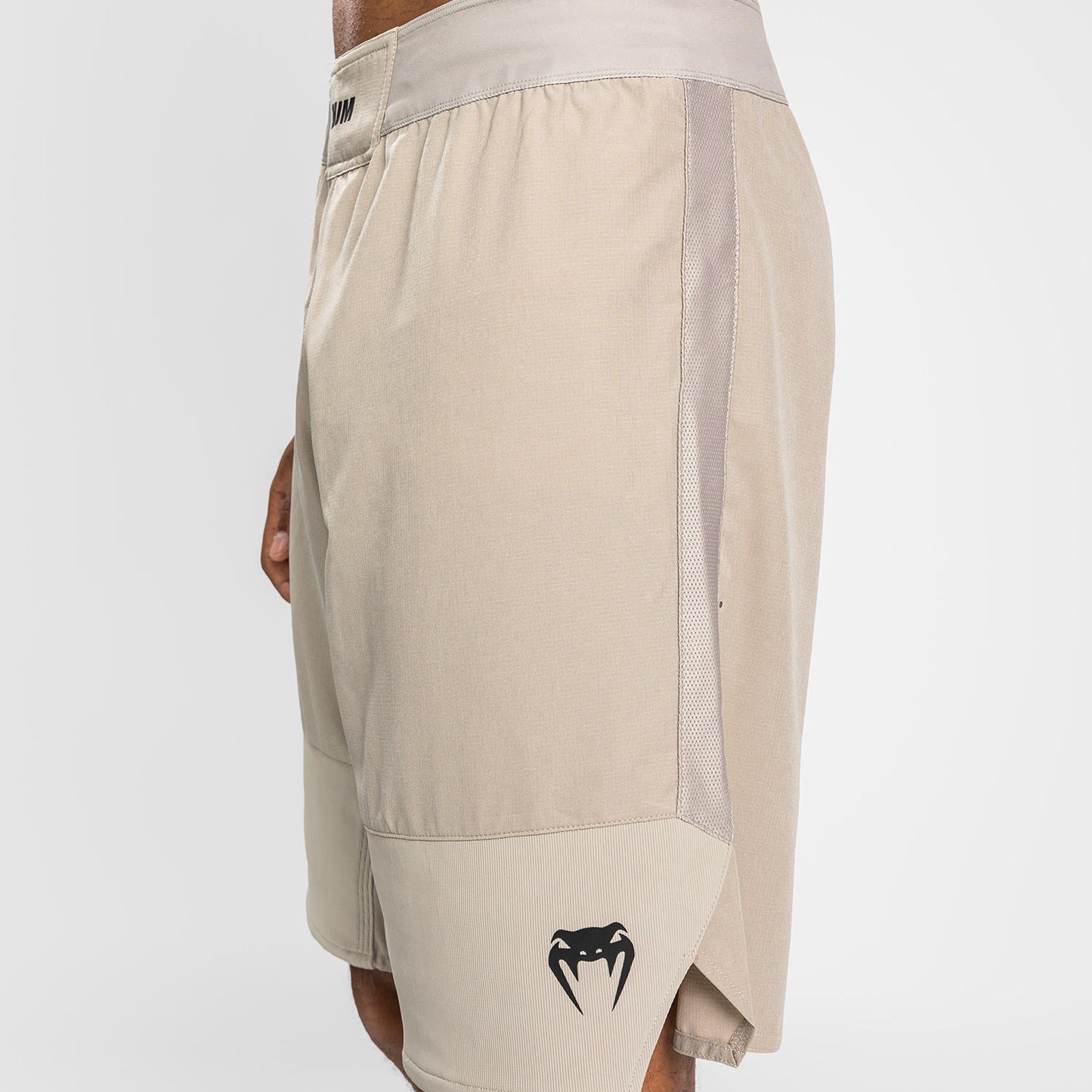 Venum G-Fit Air Fightshort - Zand