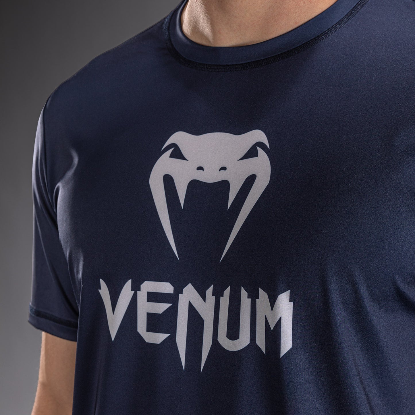 Venum Classic Dry Tech T-shirt - Marineblauw/Wit