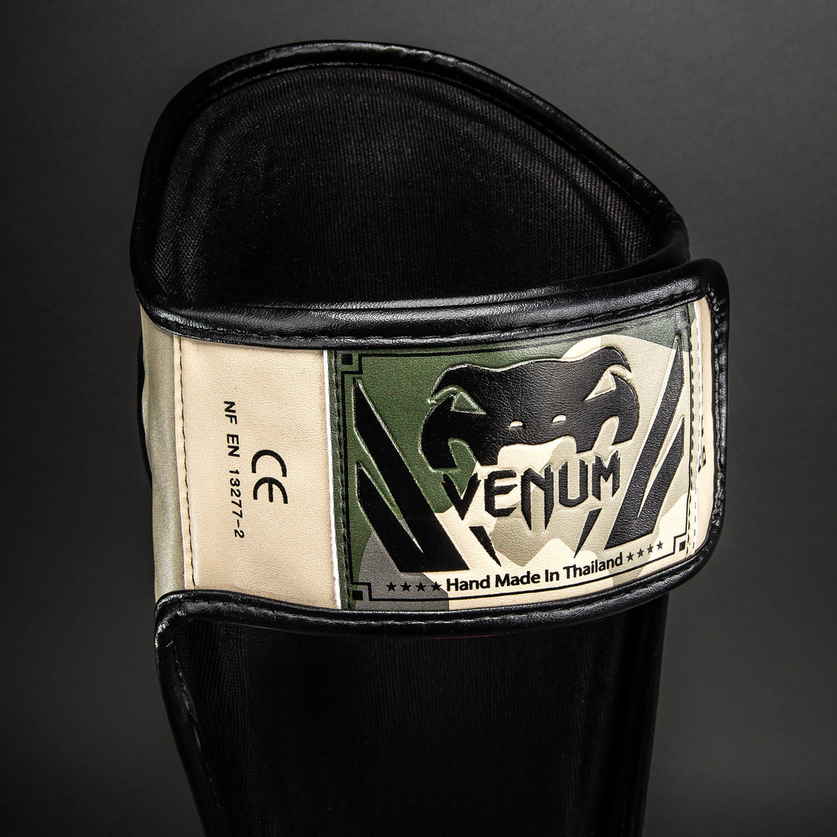 Venum Elite Camo Scheenbeschermers - Kaki/Offwhite