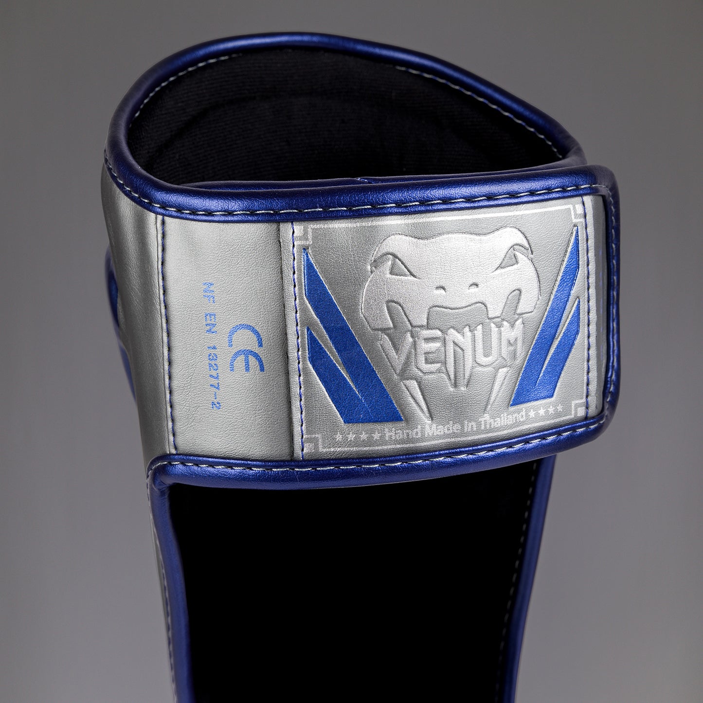 Venum Elite Scheenbeschermers - Grijs - Speciale Editie