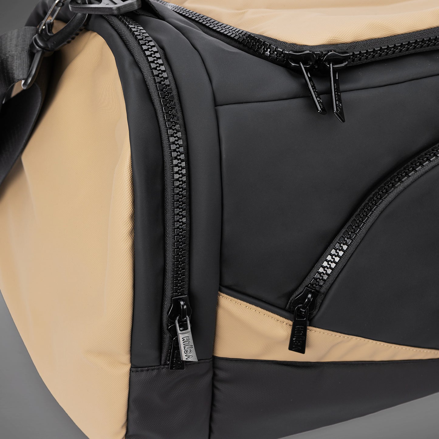 Venum Evo 2 Trainer Lite Sporttas (55-63L) – Zwart/Zand
