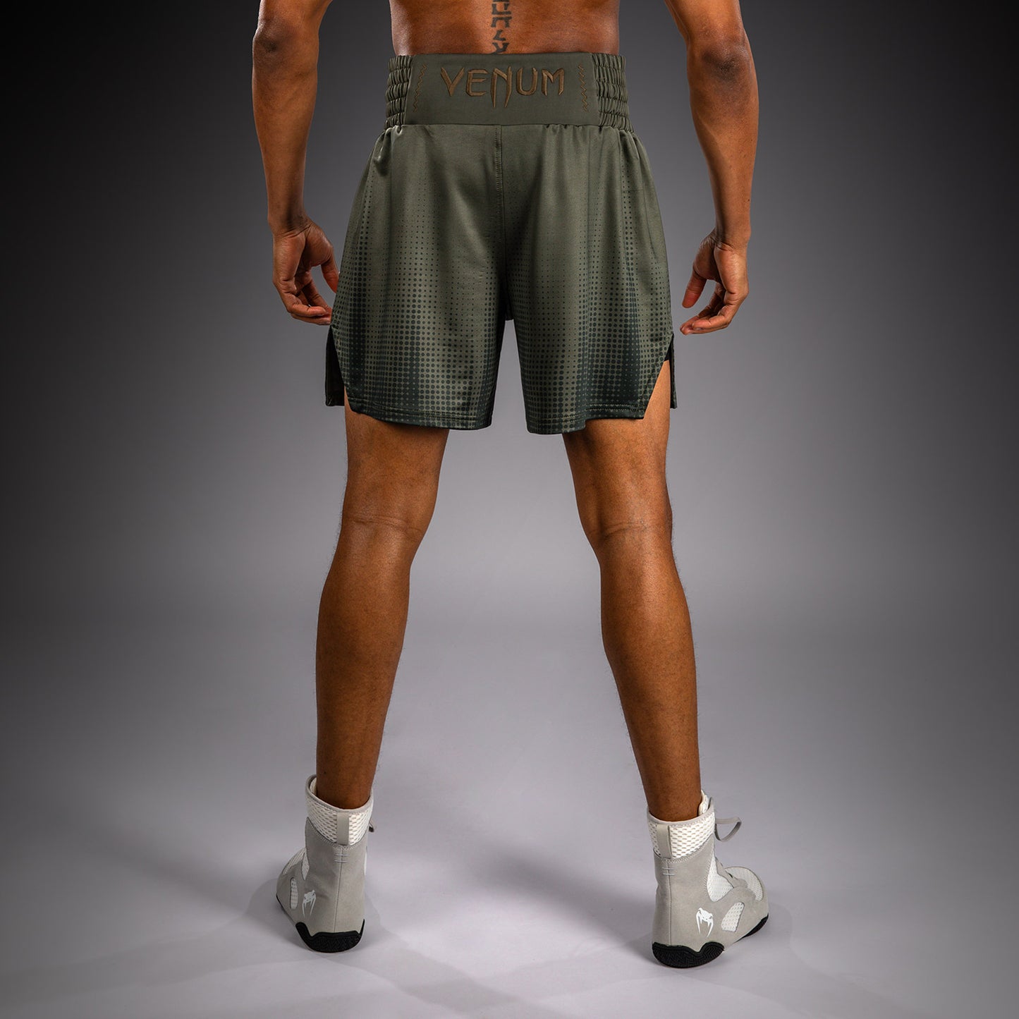 Venum Stealth Boksshort – Kaki/Donkergroen