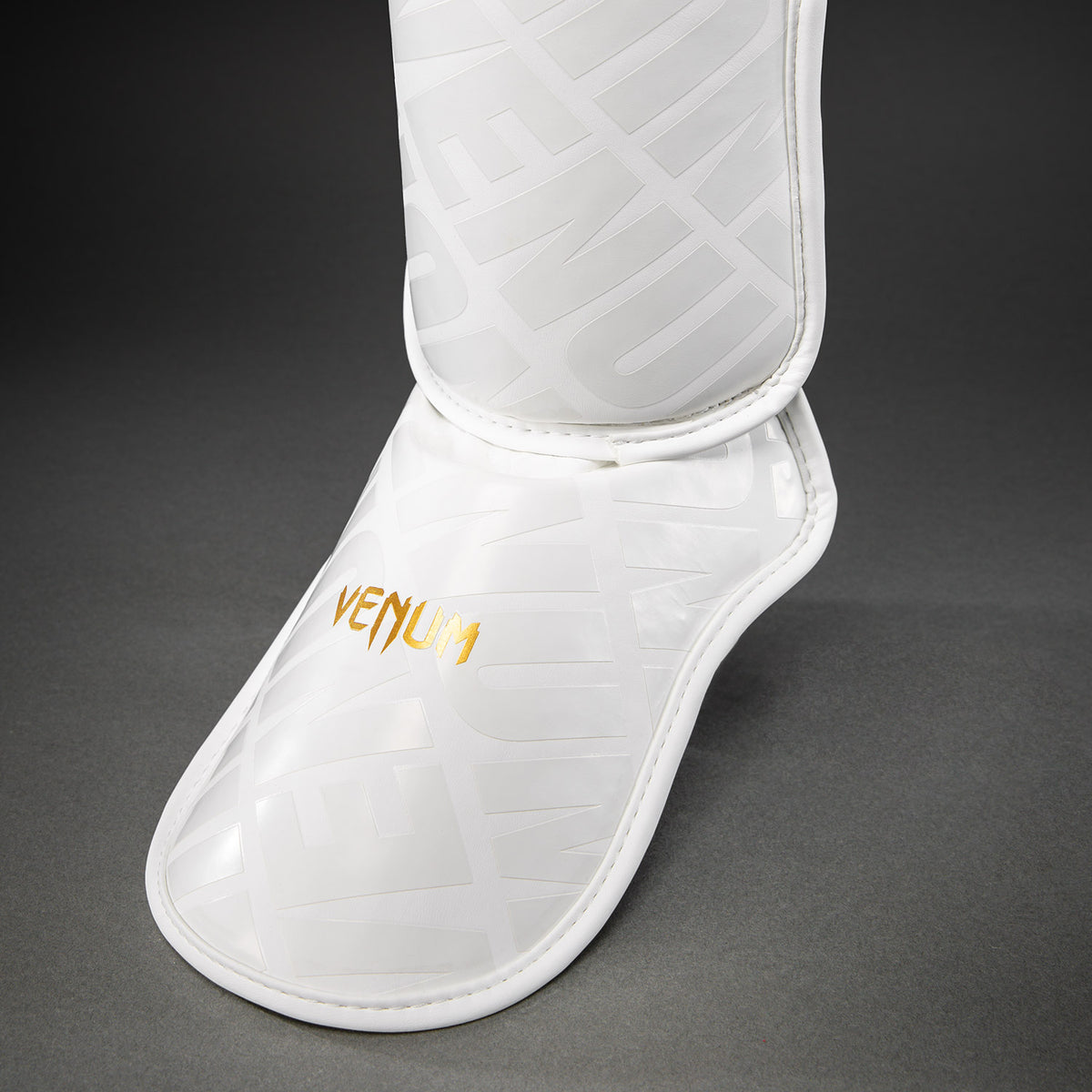 Venum Contender 1.5 XT 3D Scheenbeschermers - Wit/Goud