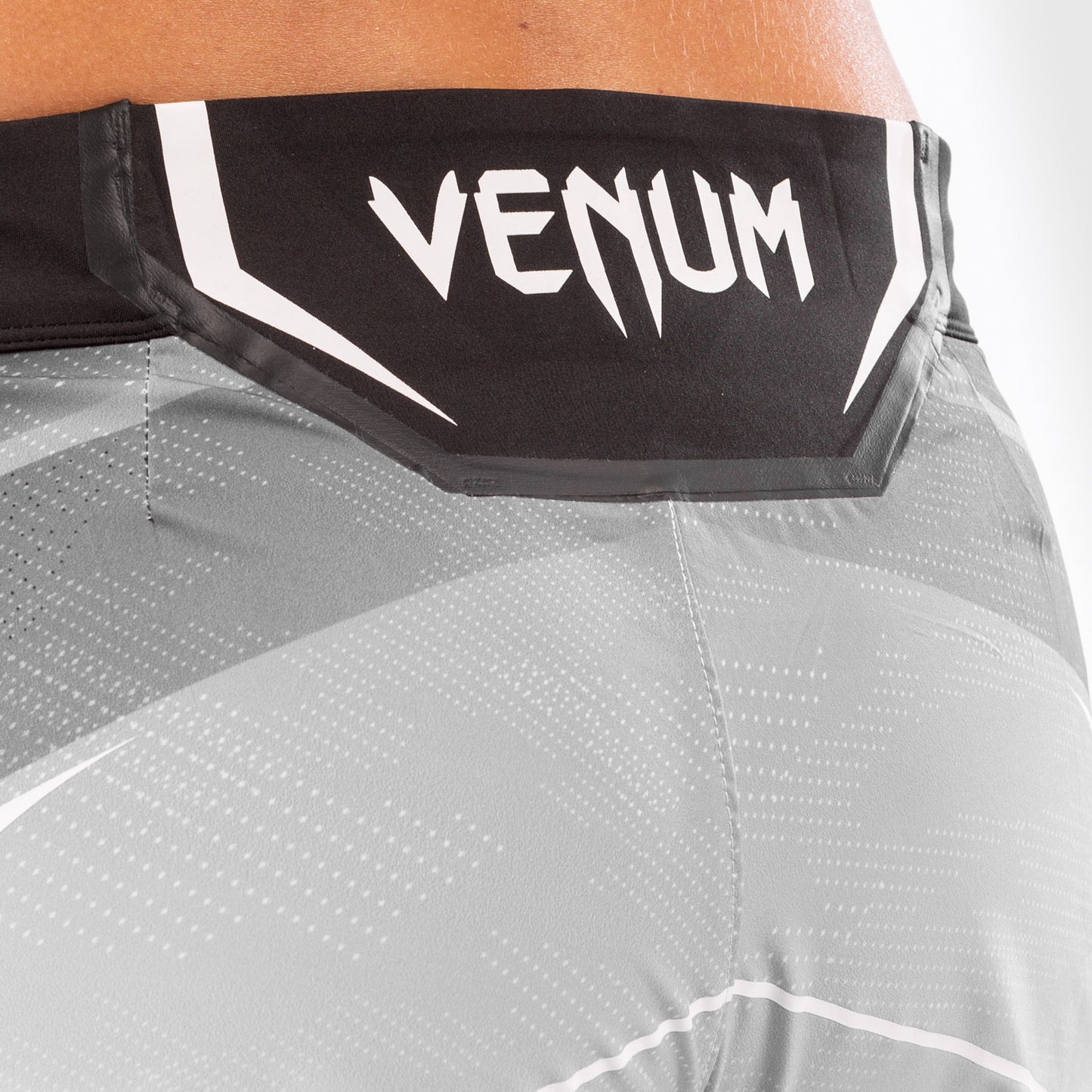 UFC Venum Authentic Fight Night Damesshort - Long Fit - Wit