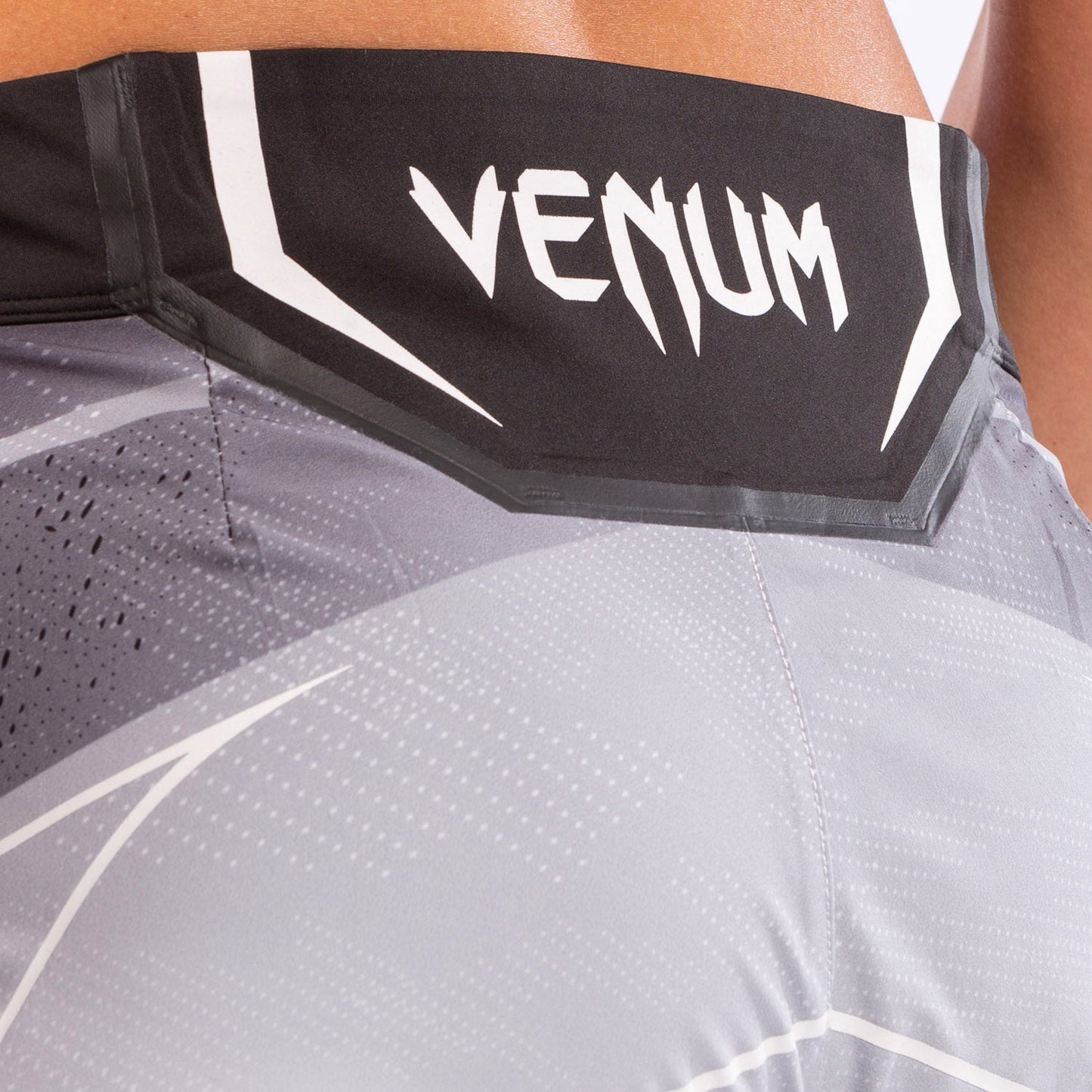 UFC Venum Authentic Fight Night Damesshort - Short Fit - Wit