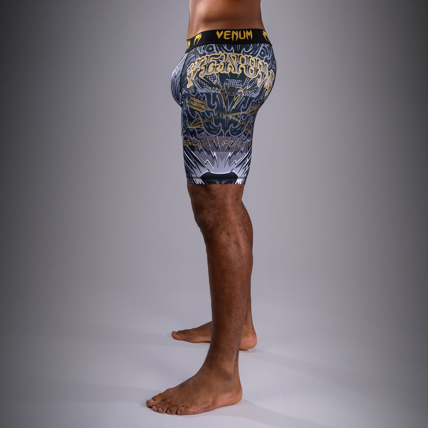 Venum Wolf Atak Compressieshort – Zwart/Grijs