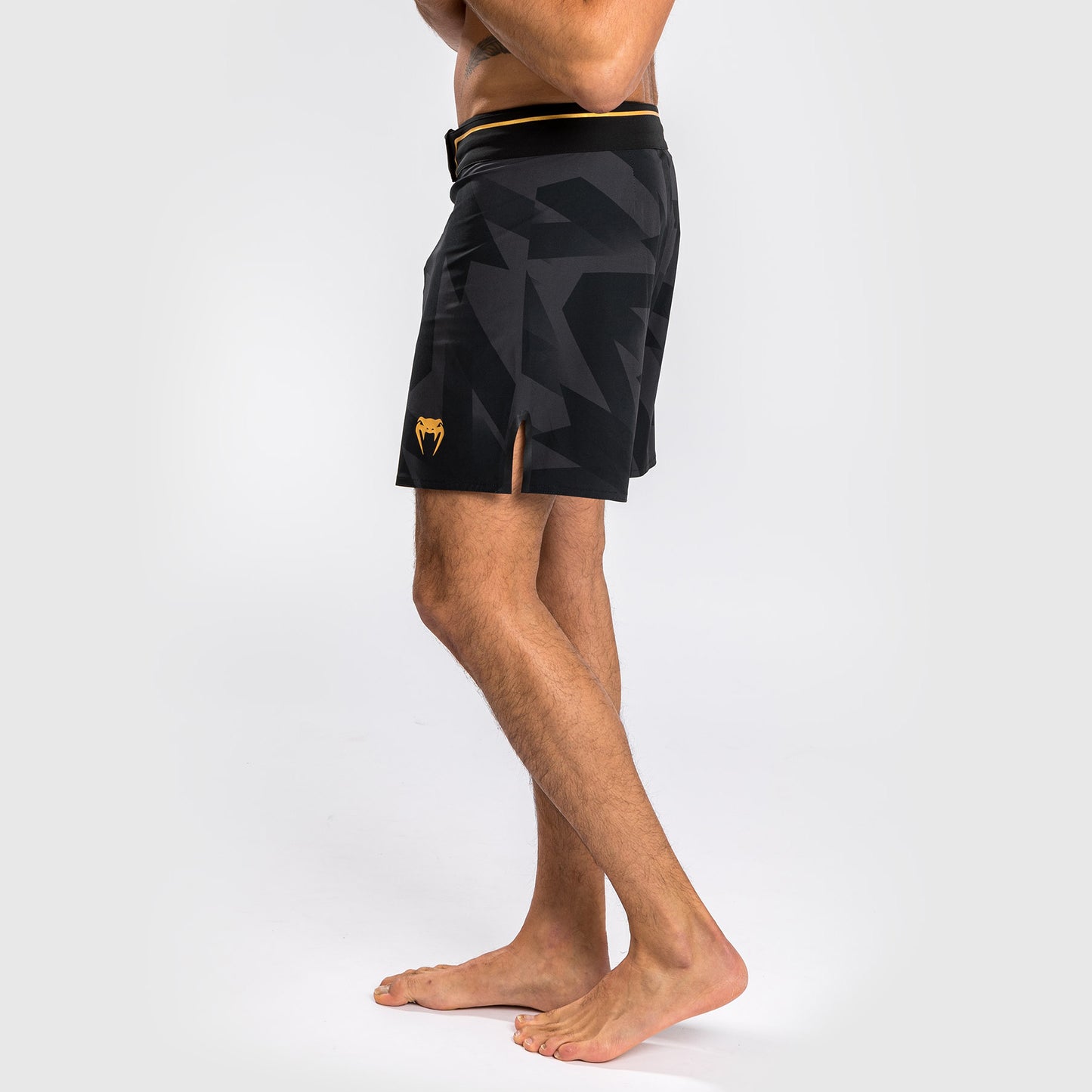 Venum Razor MMA Shorts - Zwart/Goud