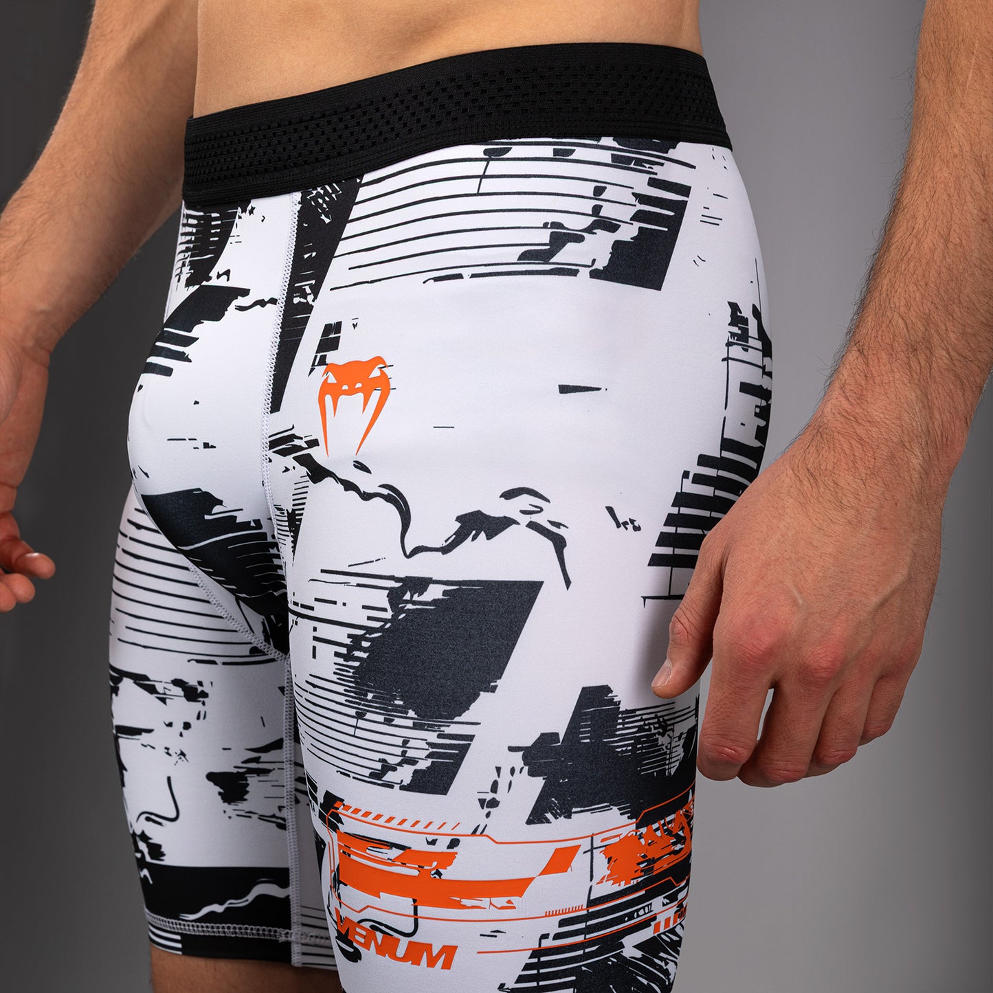 UFC Zenith by Venum Authentic Fight Week Performance Vale Tudo Short Heren - Wit