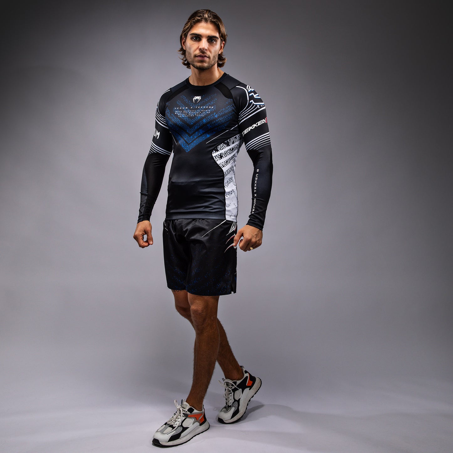 Venum x TEKKEN 8 - Jin Kazama Rashguard - Blauw/Zwart/Wit