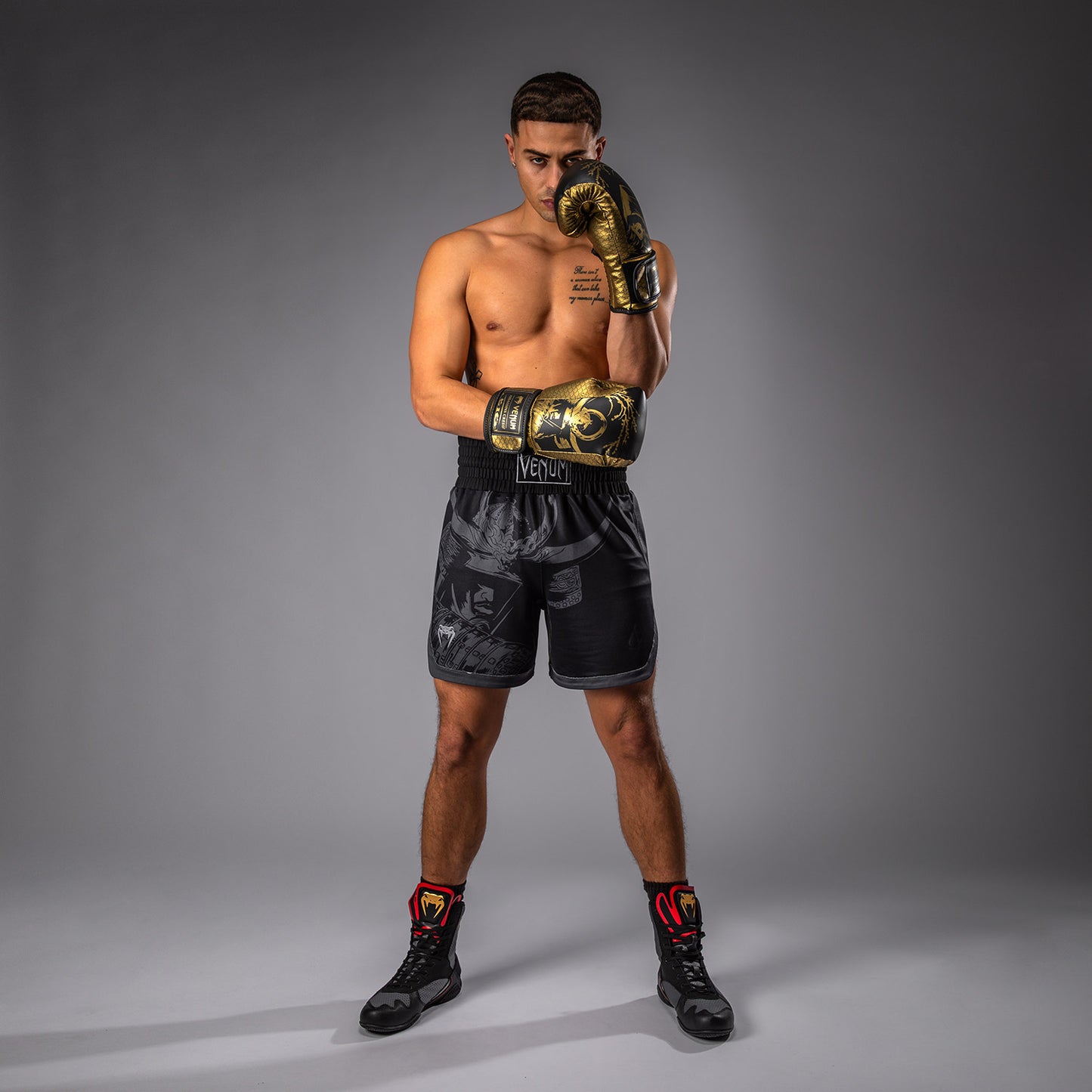 Venum x Assassin’s Creed Shadows Herenboksshort - Zwart